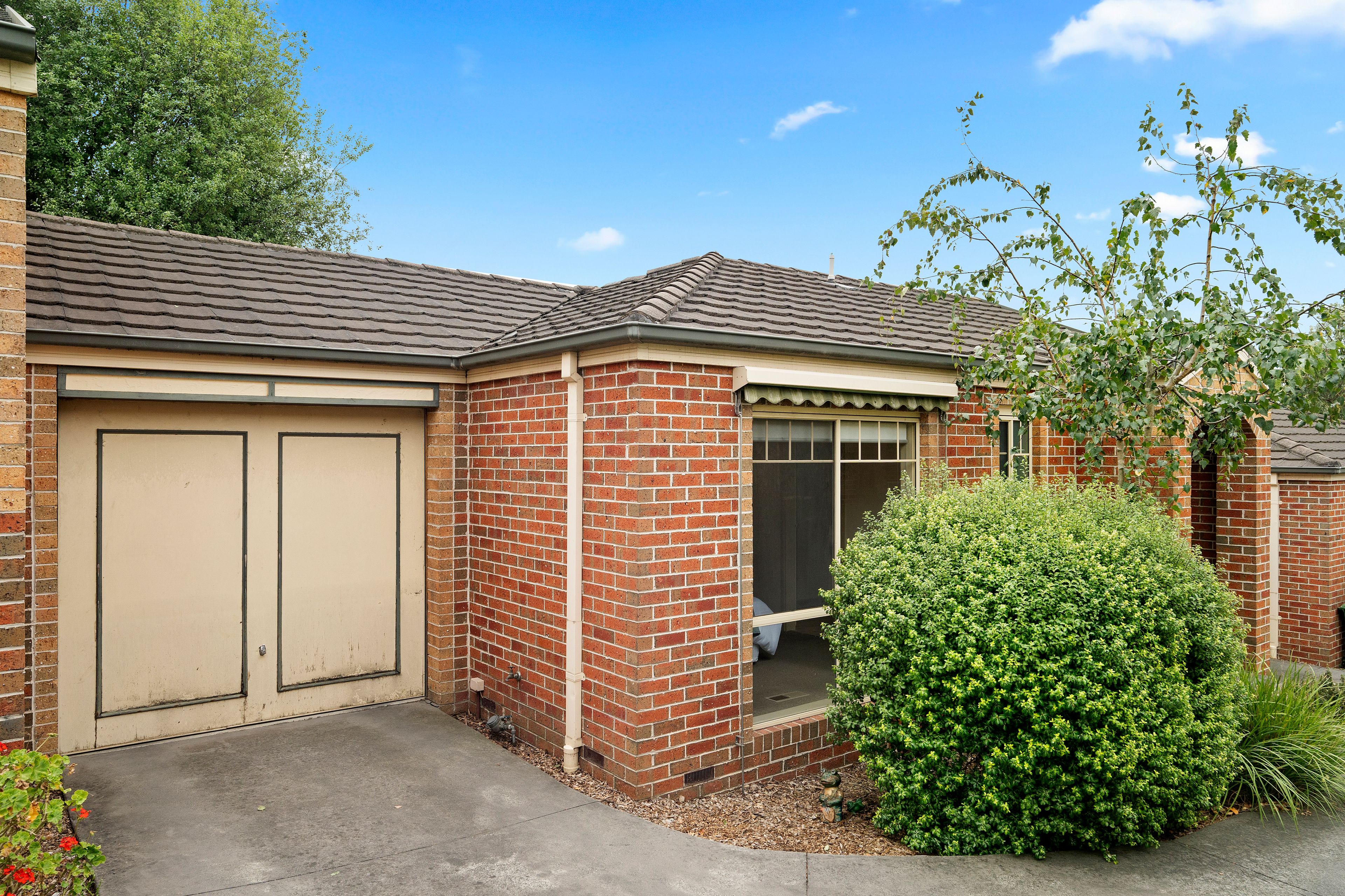 15 Cambridge Road, Mooroolbark VIC 3138