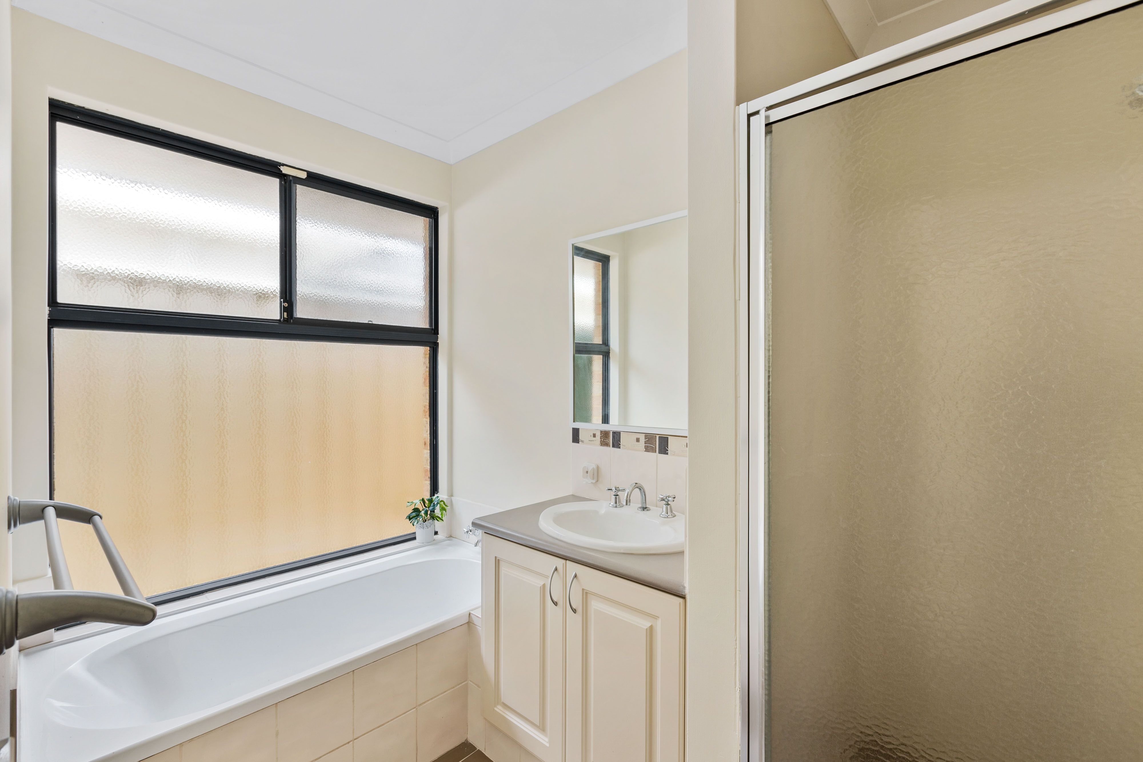 61 Susan Road — photo 14 of 17
