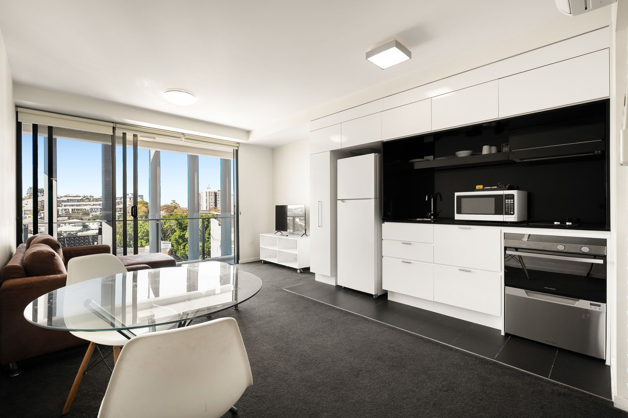 706/8 Jeays Street — photo 3 of 13