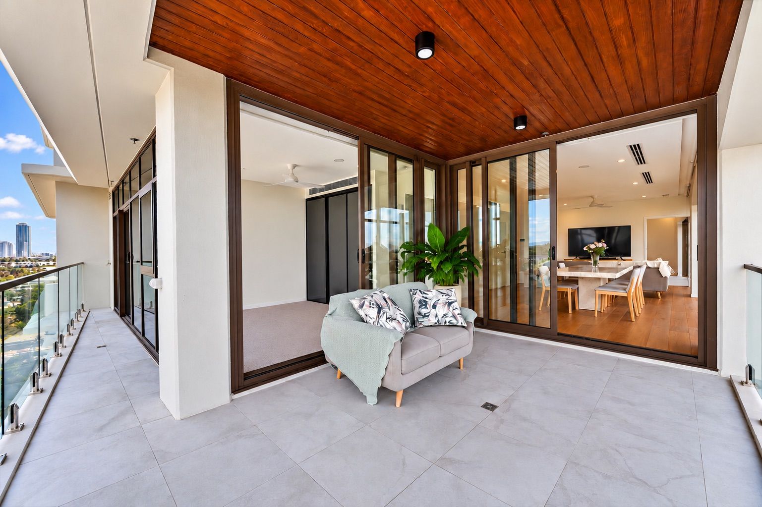 503/1 Aruma Street, Surfers Paradise, QLD 4217