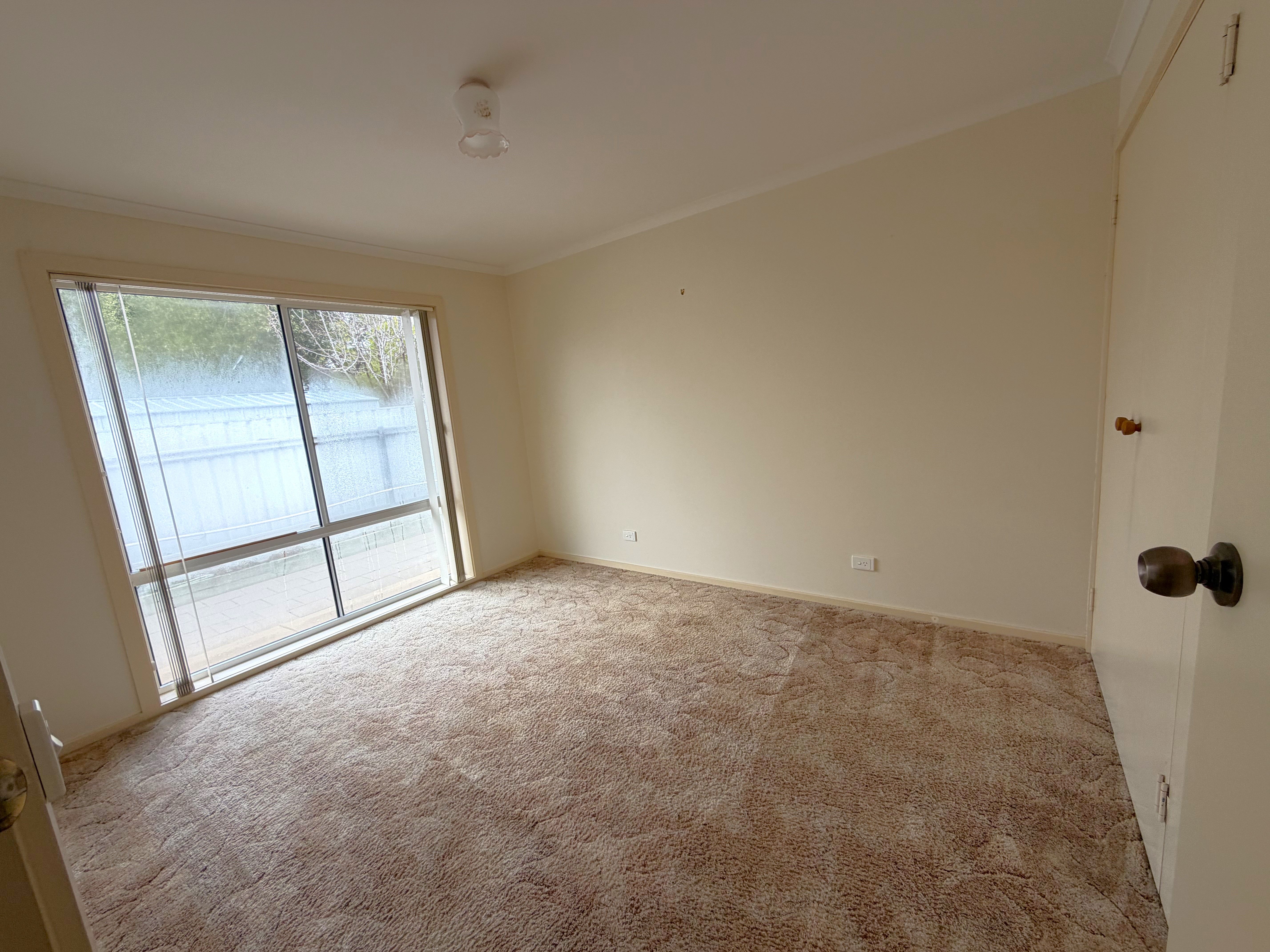 2/118 Crispe Street — photo 6 of 7