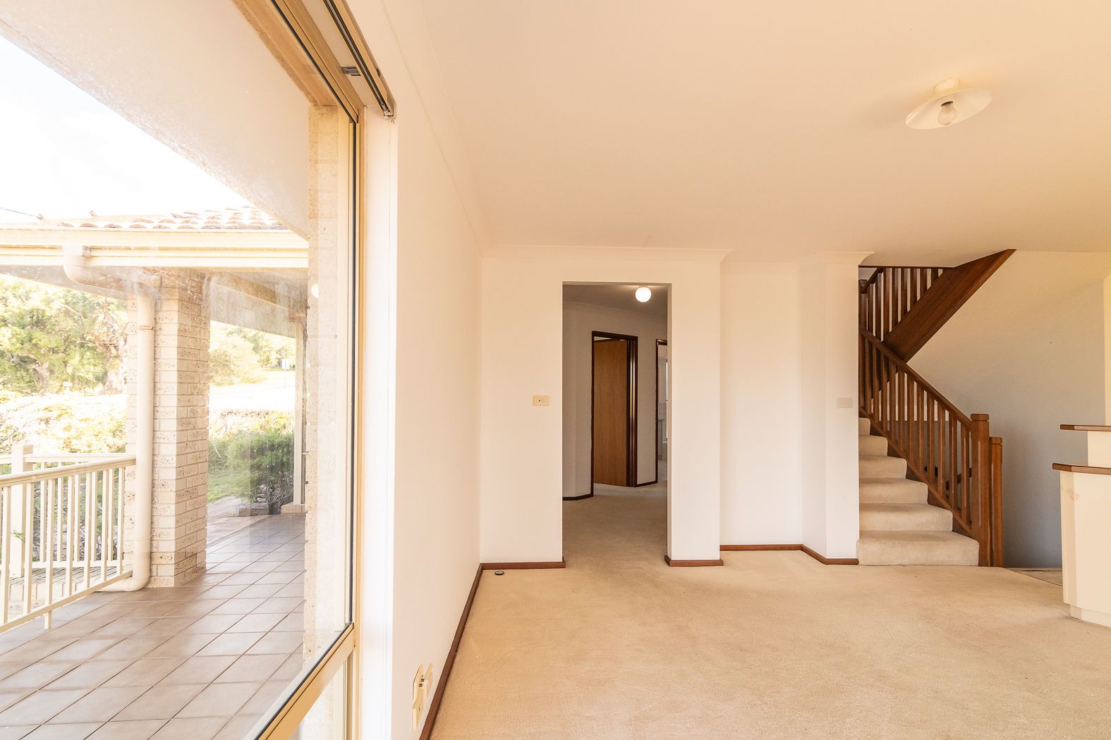 10 Stirling Street — photo 10 of 24