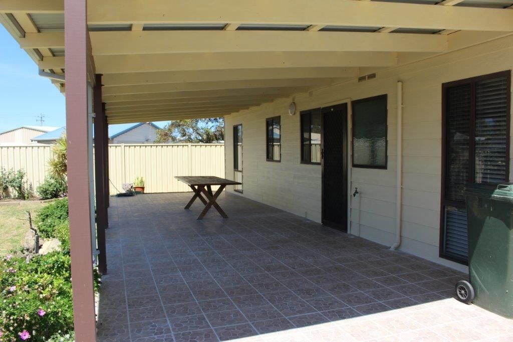 14 Thurkle Square, Dongara, WA 6525