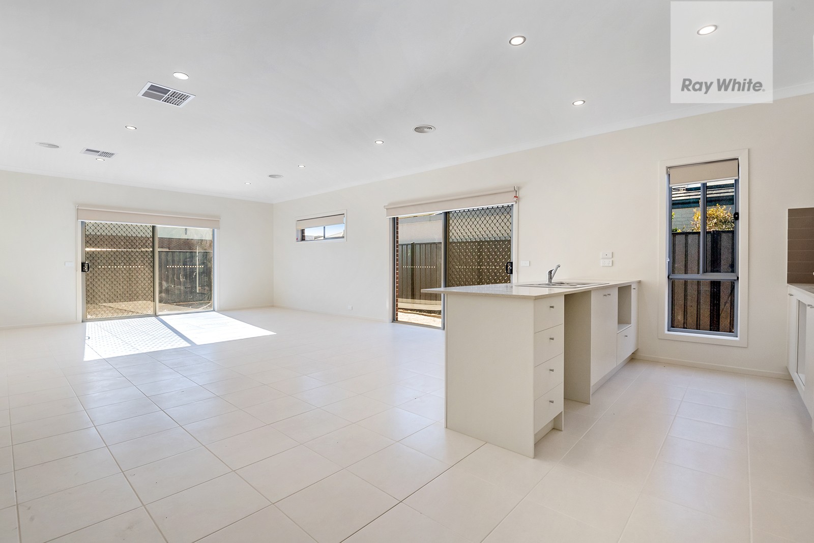 16 Whitfield Street, Craigieburn, VIC 3064