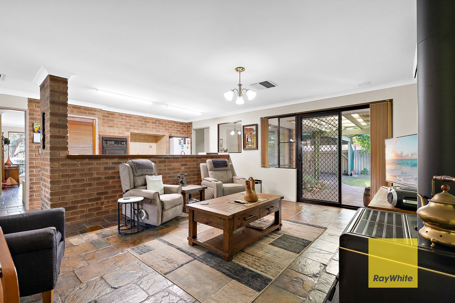 22 Wateredge Road — photo 8 of 19