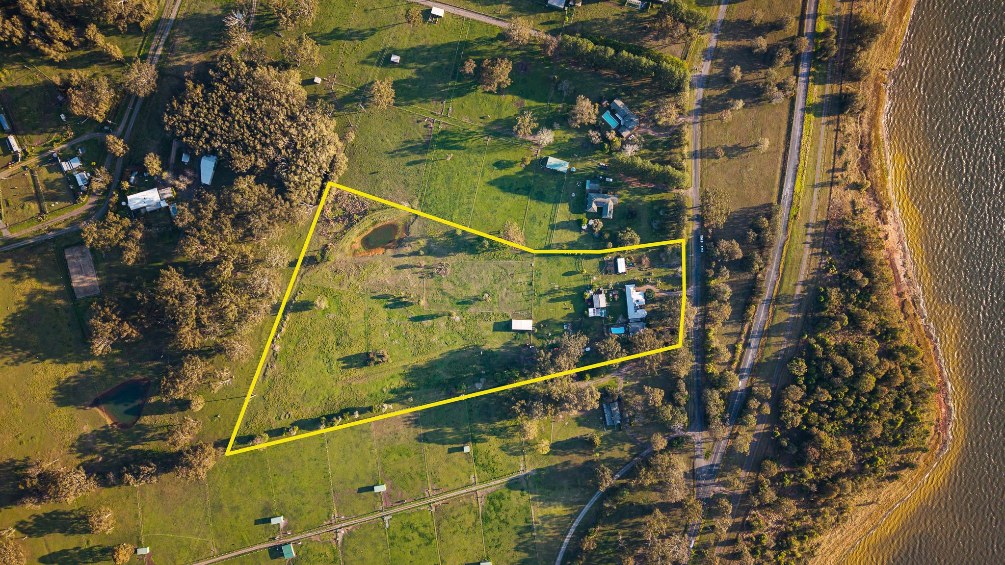 28 Lakeside Terrace — photo 4 of 30