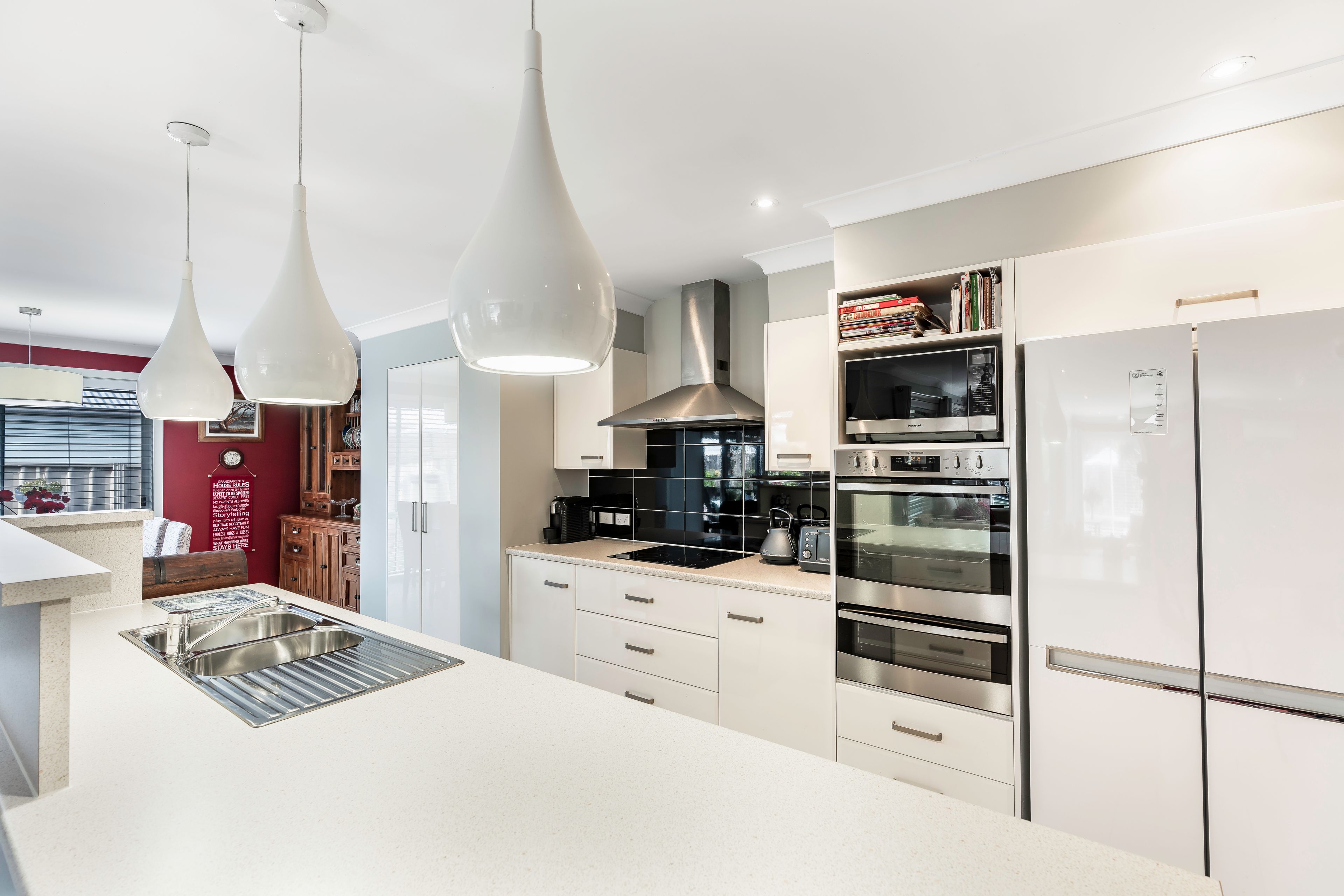 6 Regelia Parade, Worrigee, NSW 2540