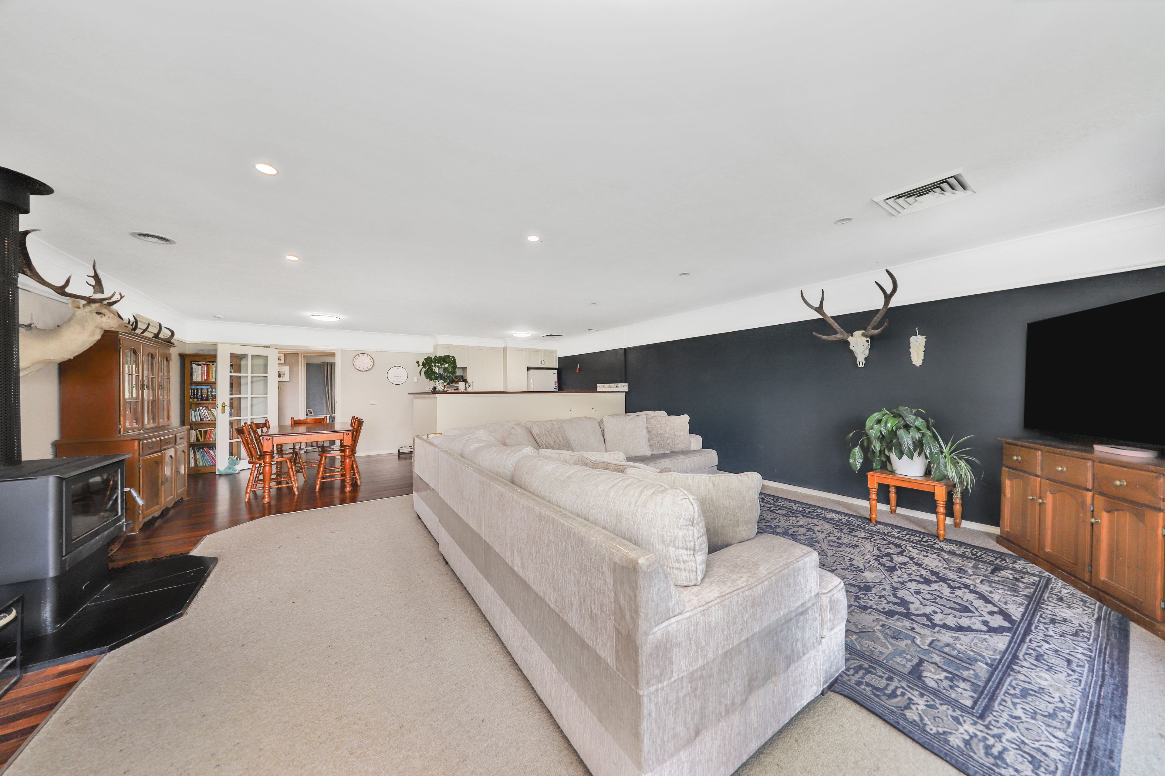 8 Bundara Crescent — photo 4 of 24
