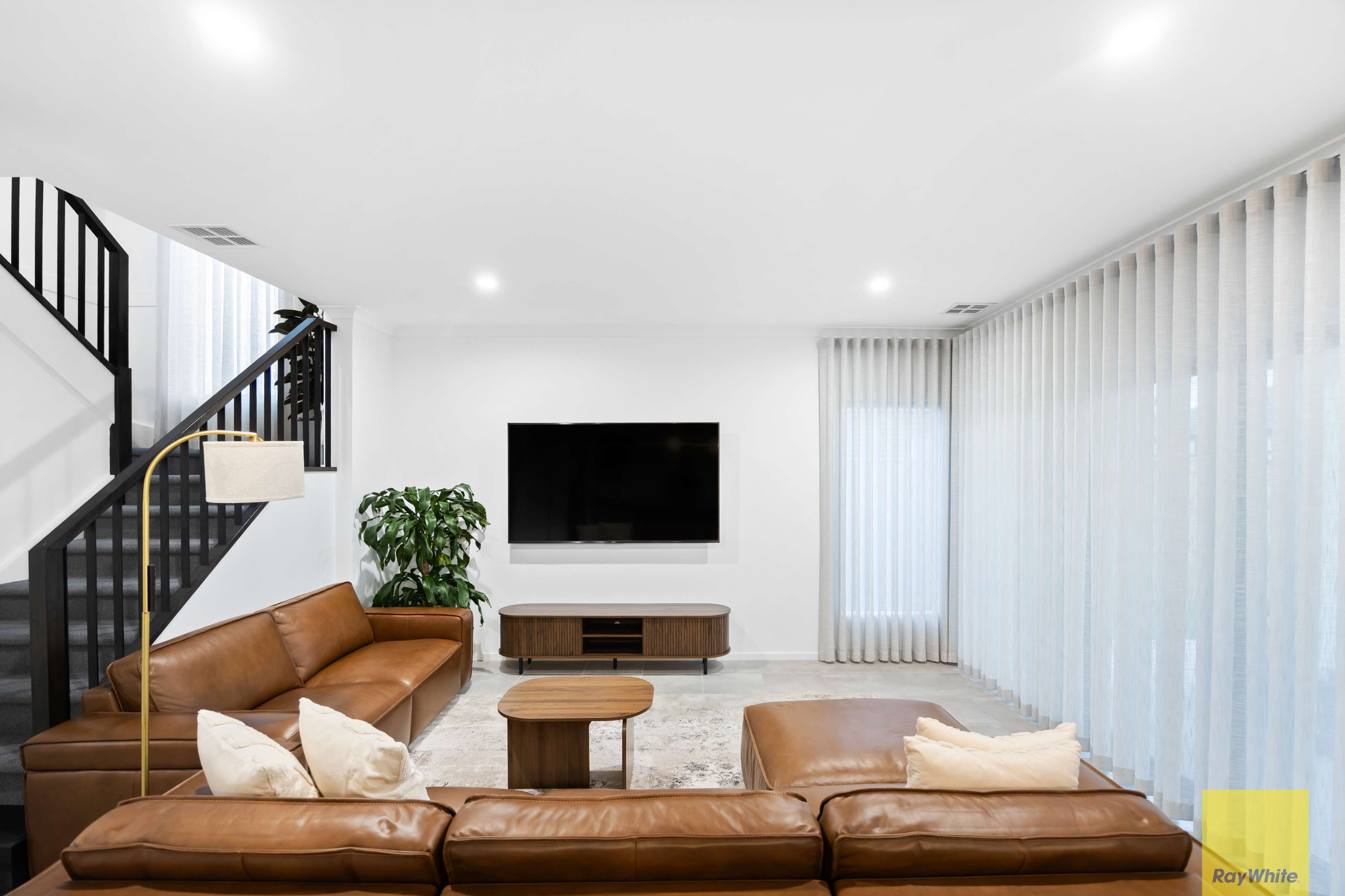124 Houdini Drive — photo 12 of 26