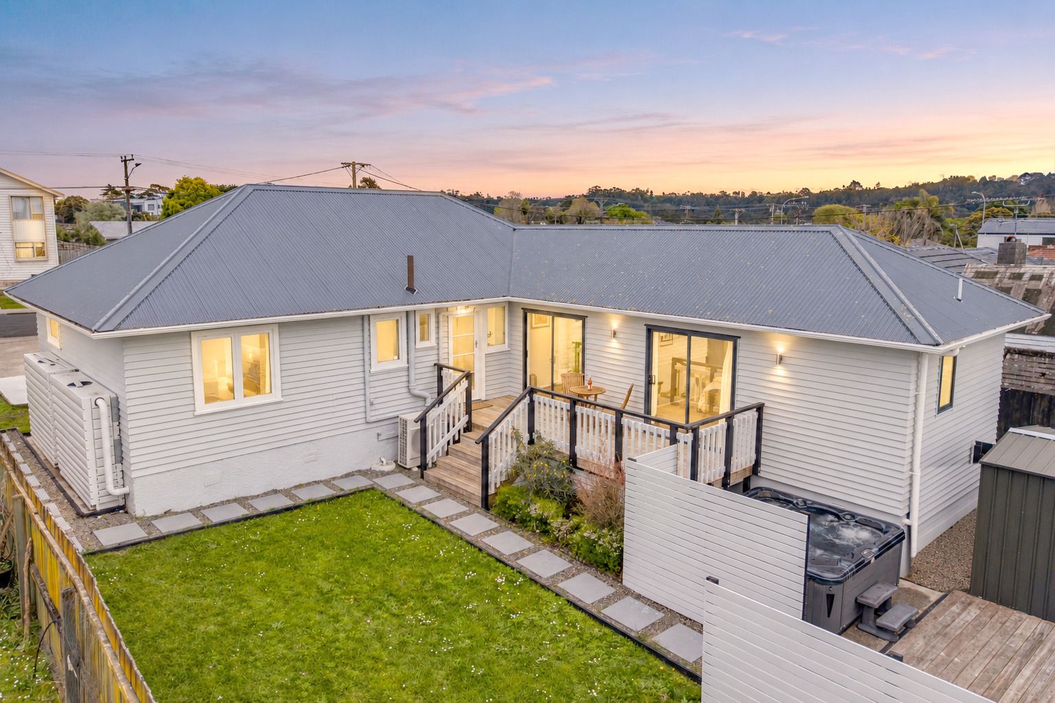 1/63 Lancaster Road, Beach Haven, North Shore City