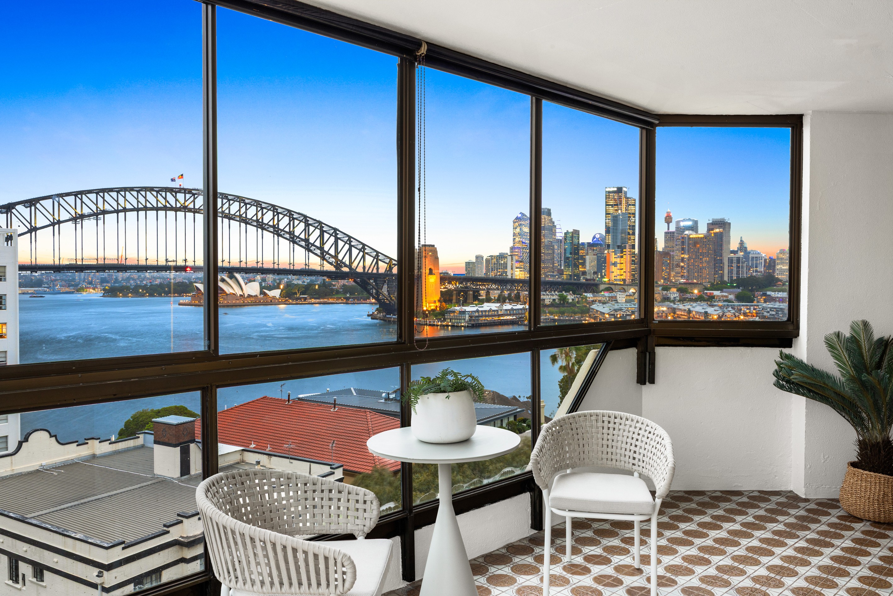 17/8-10 East Crescent Street, McMahons Point, NSW 2060