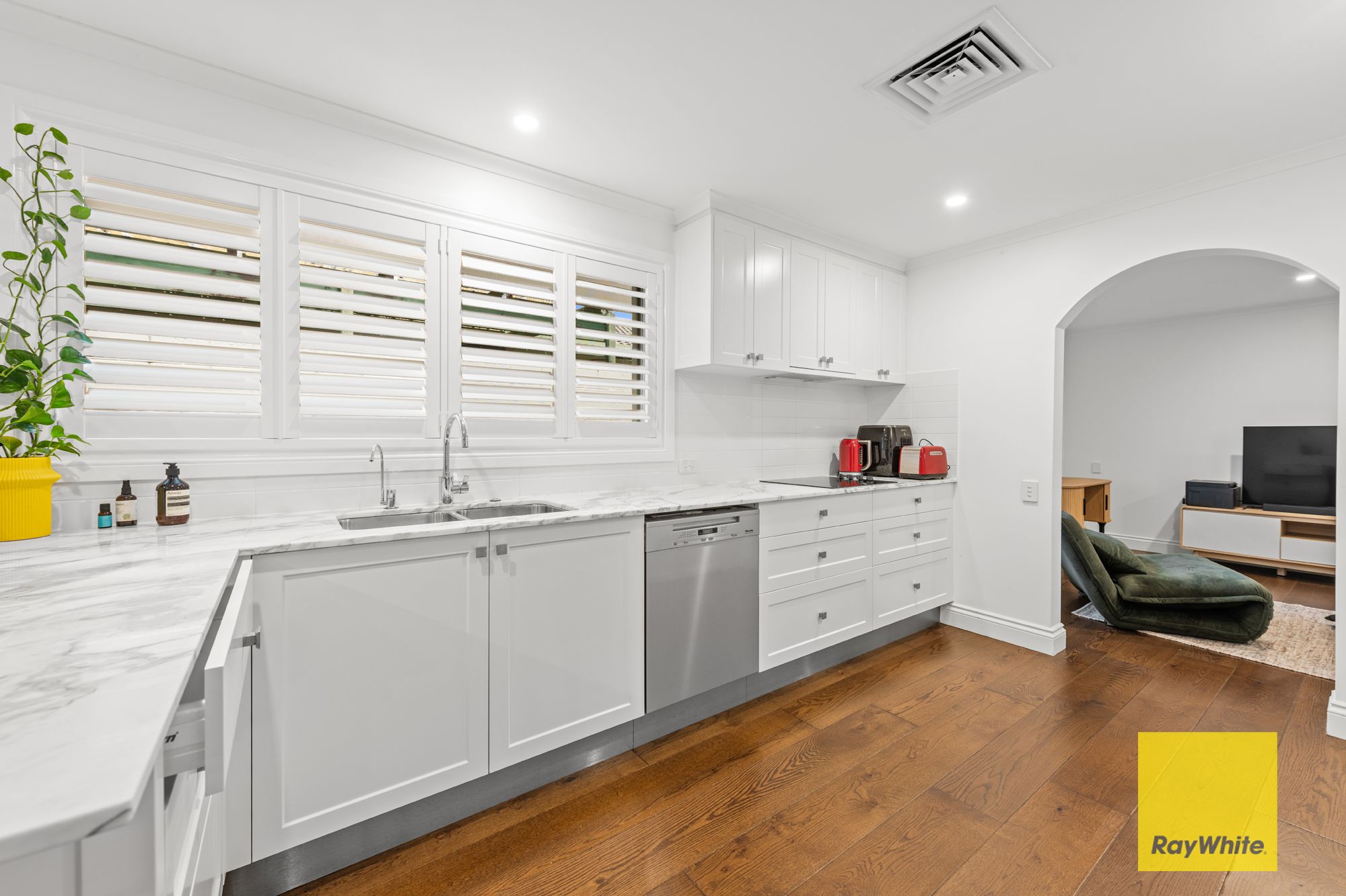 65 Sefton Road — photo 4 of 14