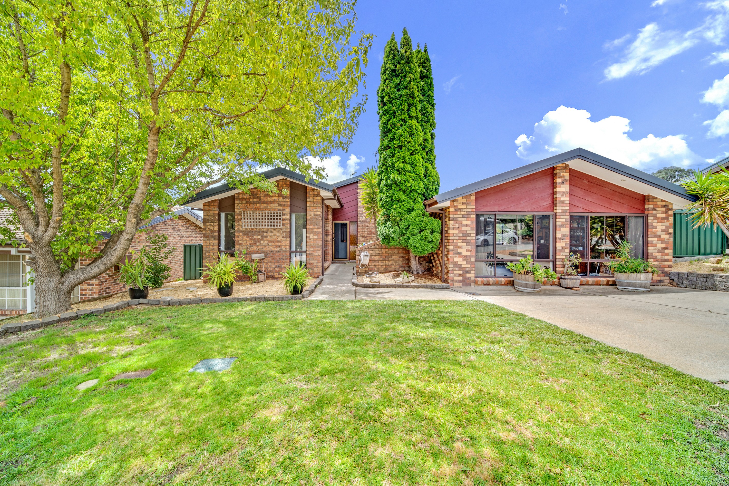 12 Girdlestone Circuit, Calwell, ACT 2905