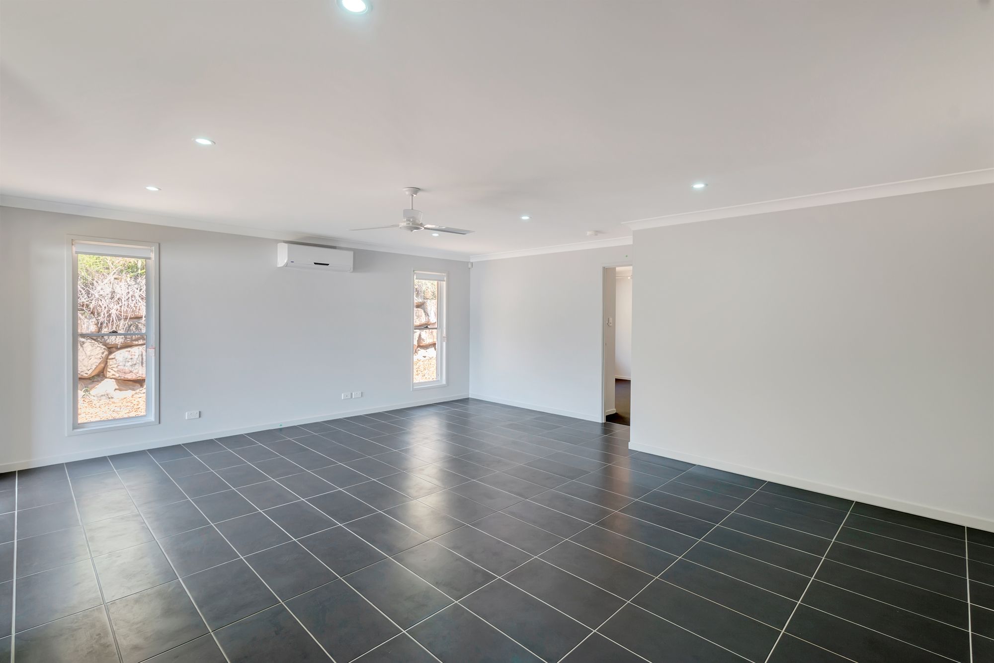 1/13 Navickas Circuit, Redbank Plains, QLD 4301