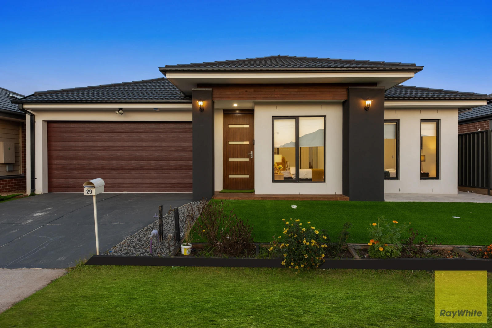 29 Ravenshaw Chase, Tarneit, VIC 3029