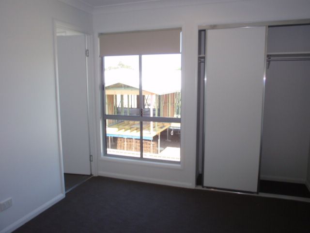 17 Ivers Place, Emerald, QLD 4720