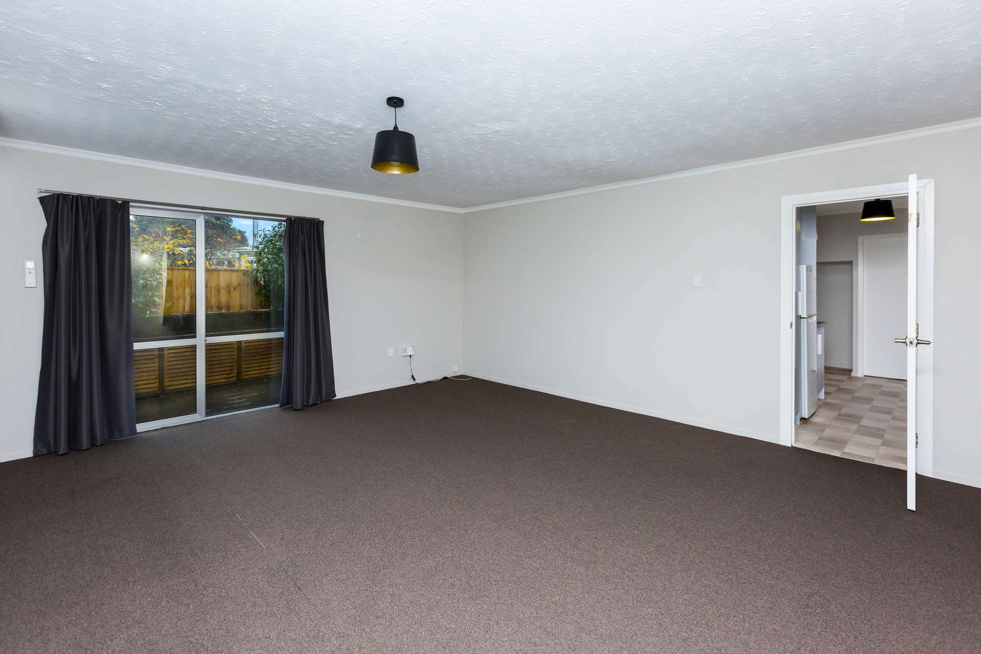 2/39 Palmer Crescent photo 5