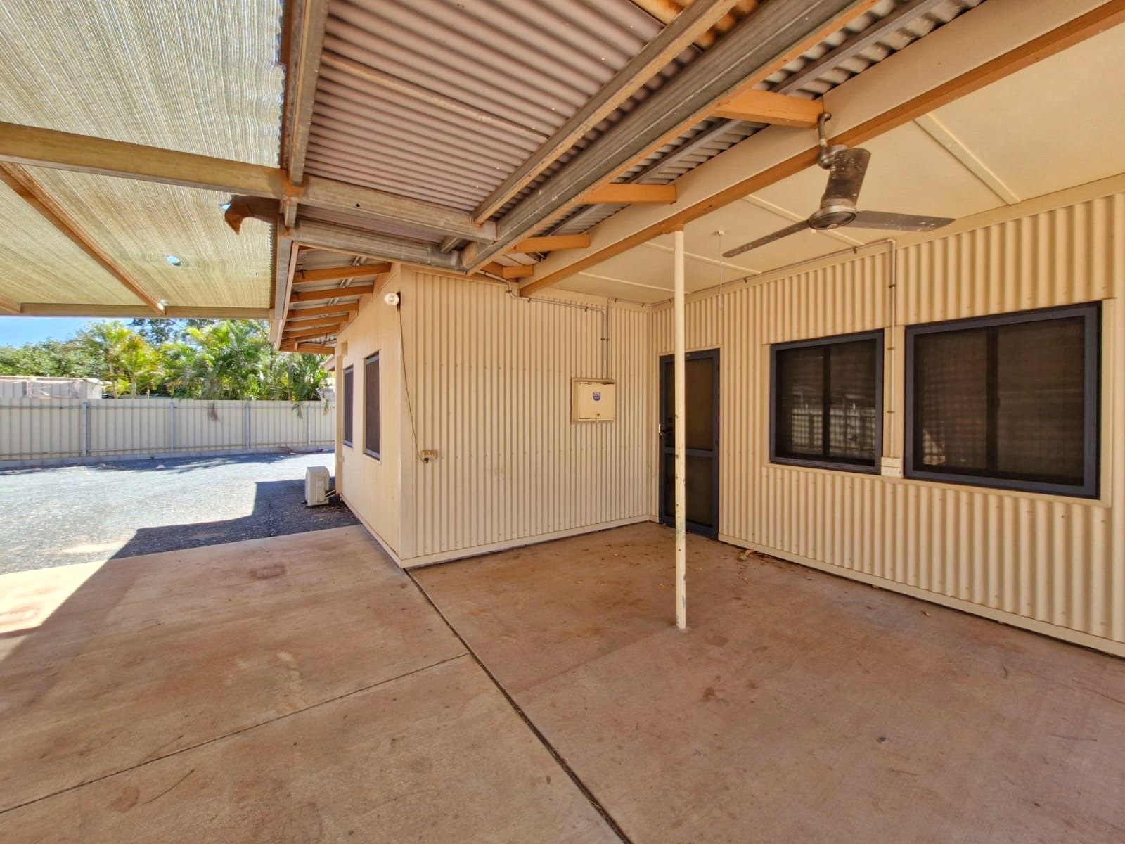 48 Roberts Street — photo 4 of 30