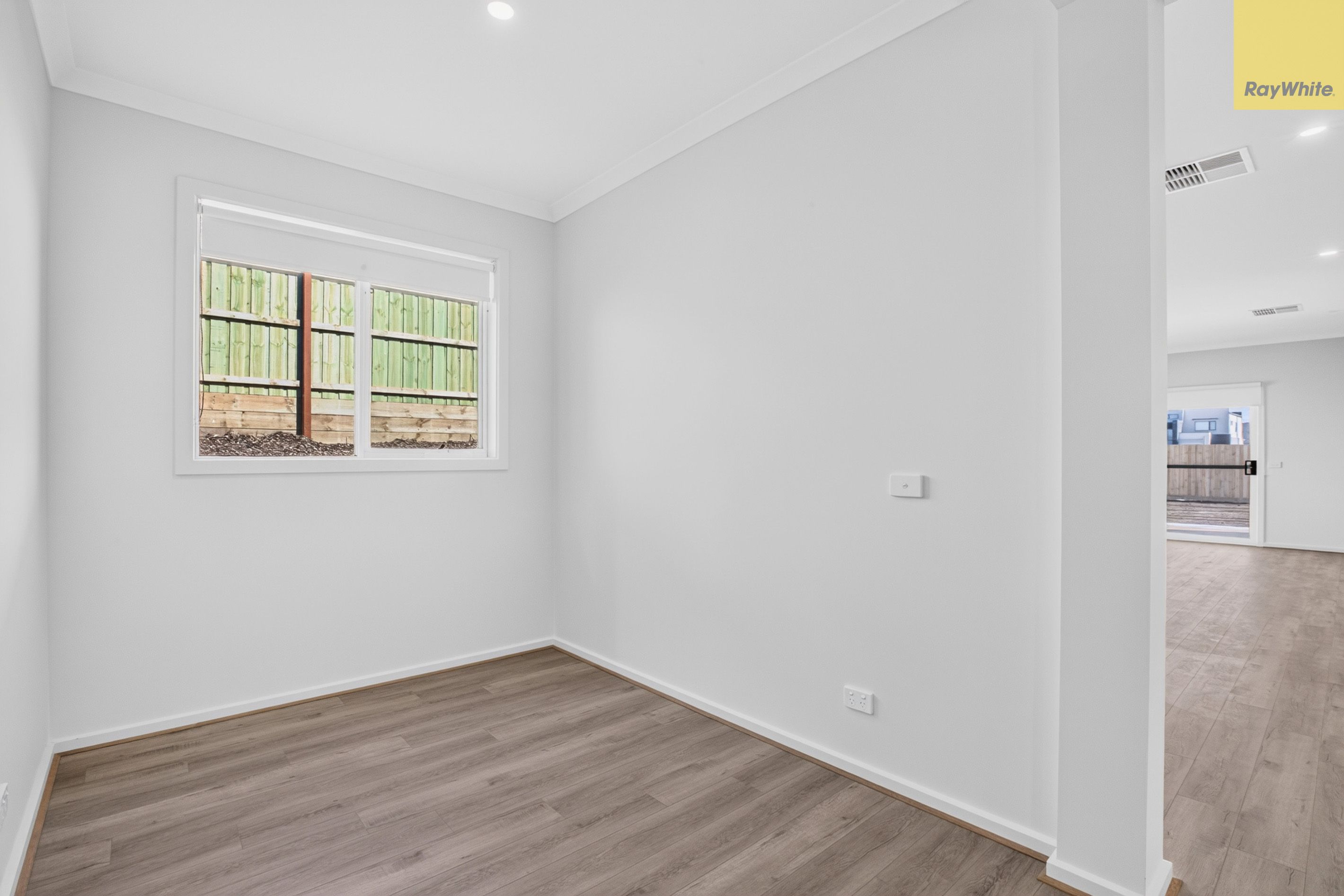 8 Garrong Street — photo 8 of 13