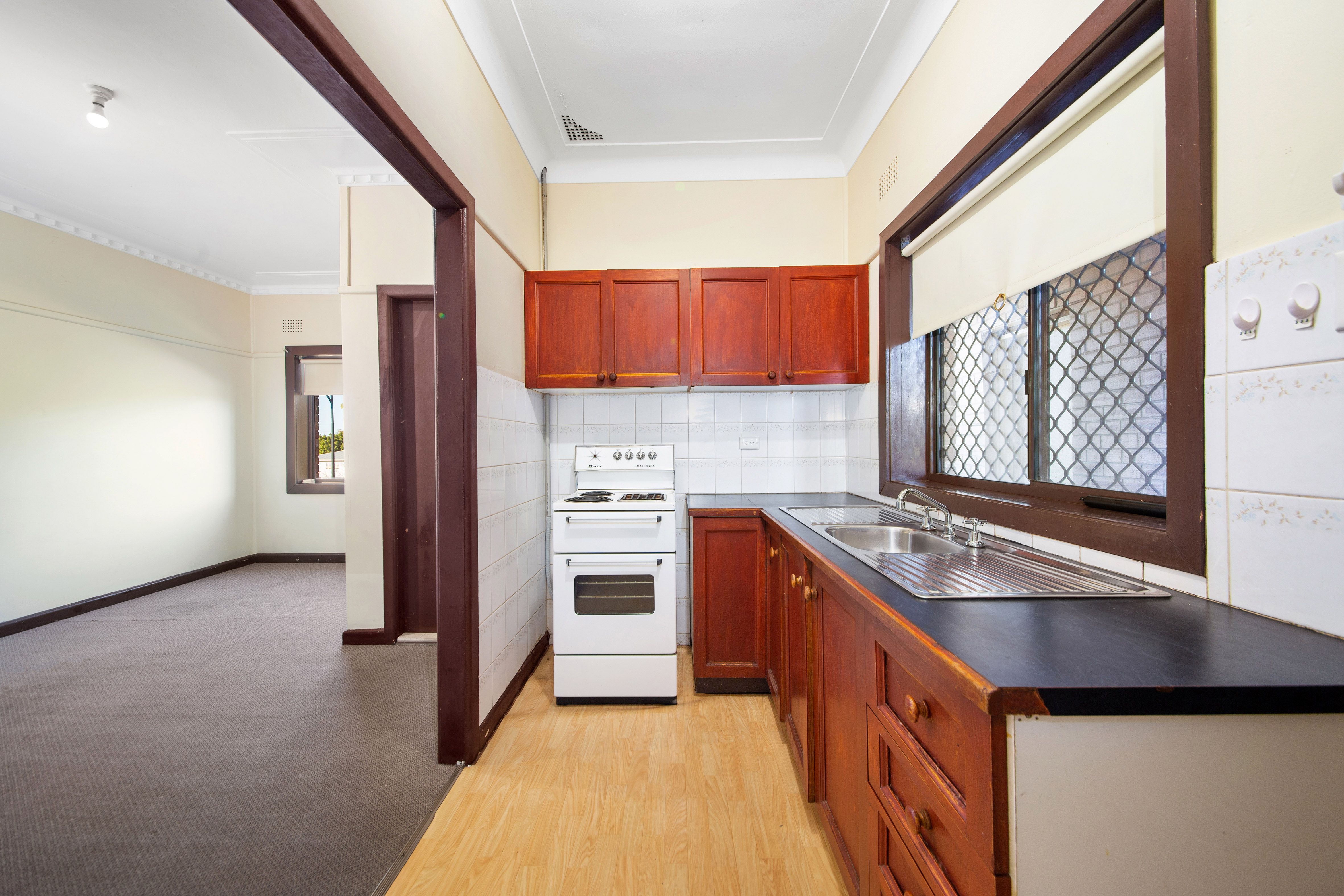 1/165 Oak Road, Kirrawee, NSW 2232