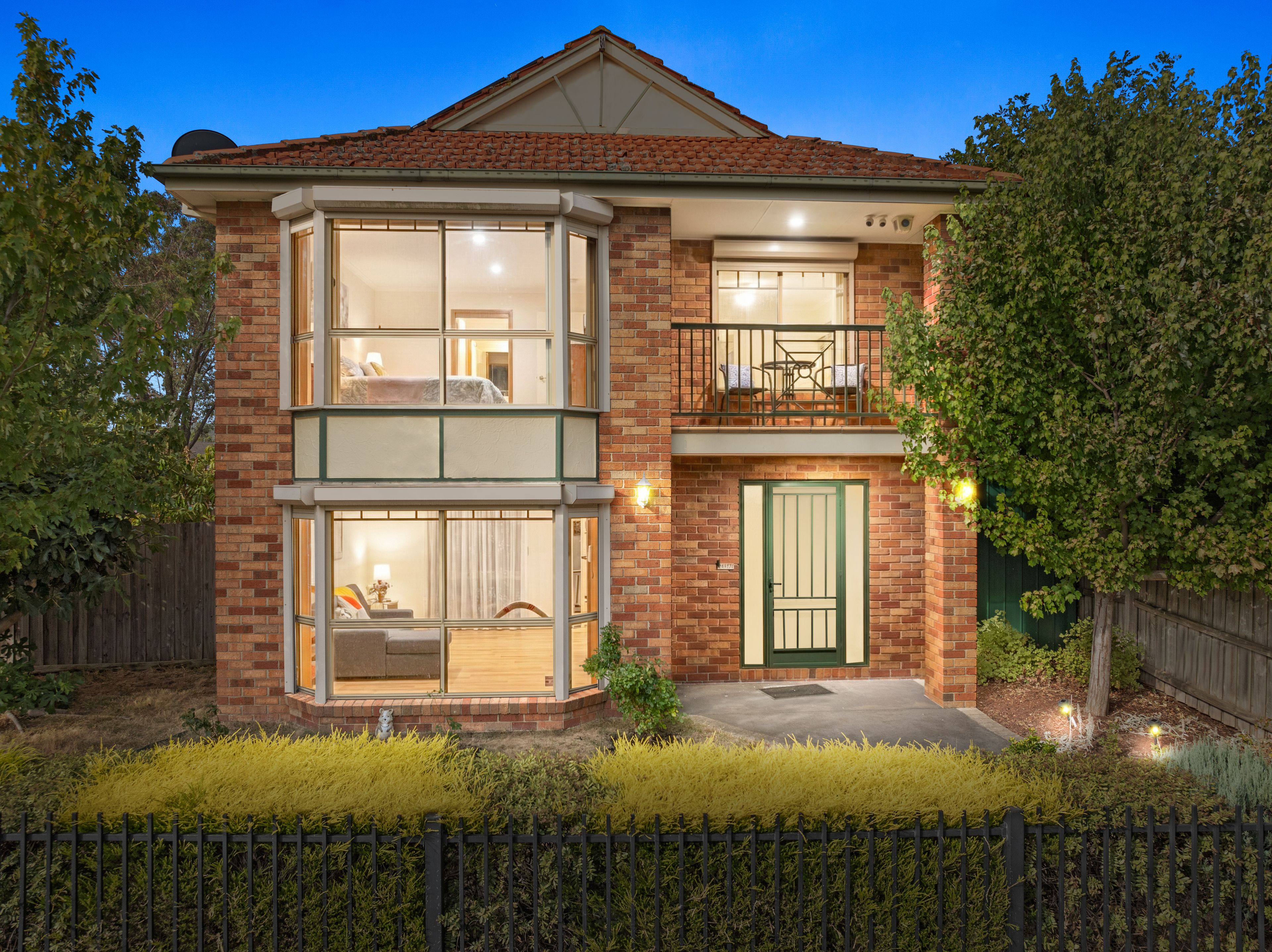 18 Elysee Avenue, South Morang VIC 3752