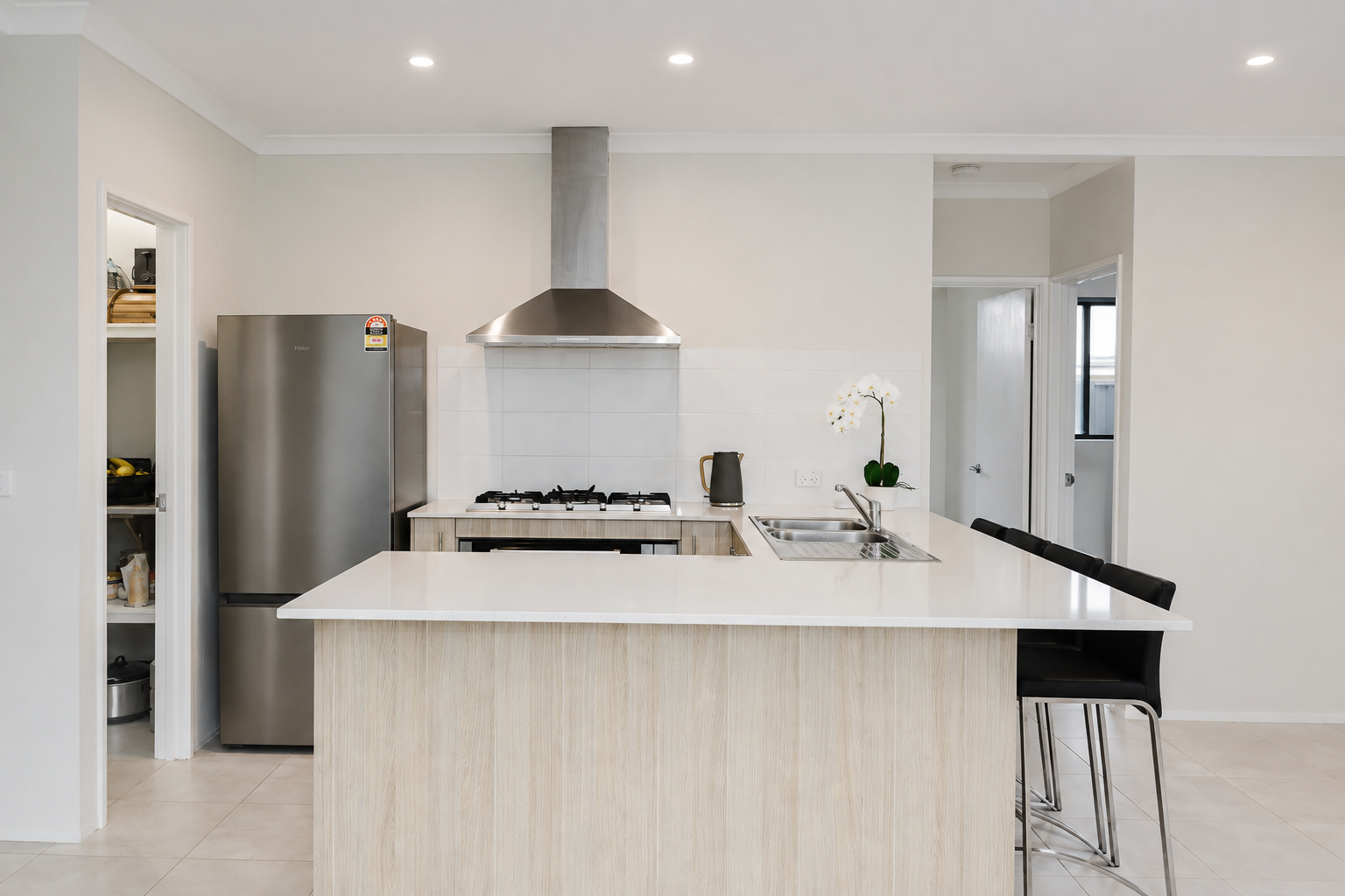 24 Lofter Way — photo 5 of 17