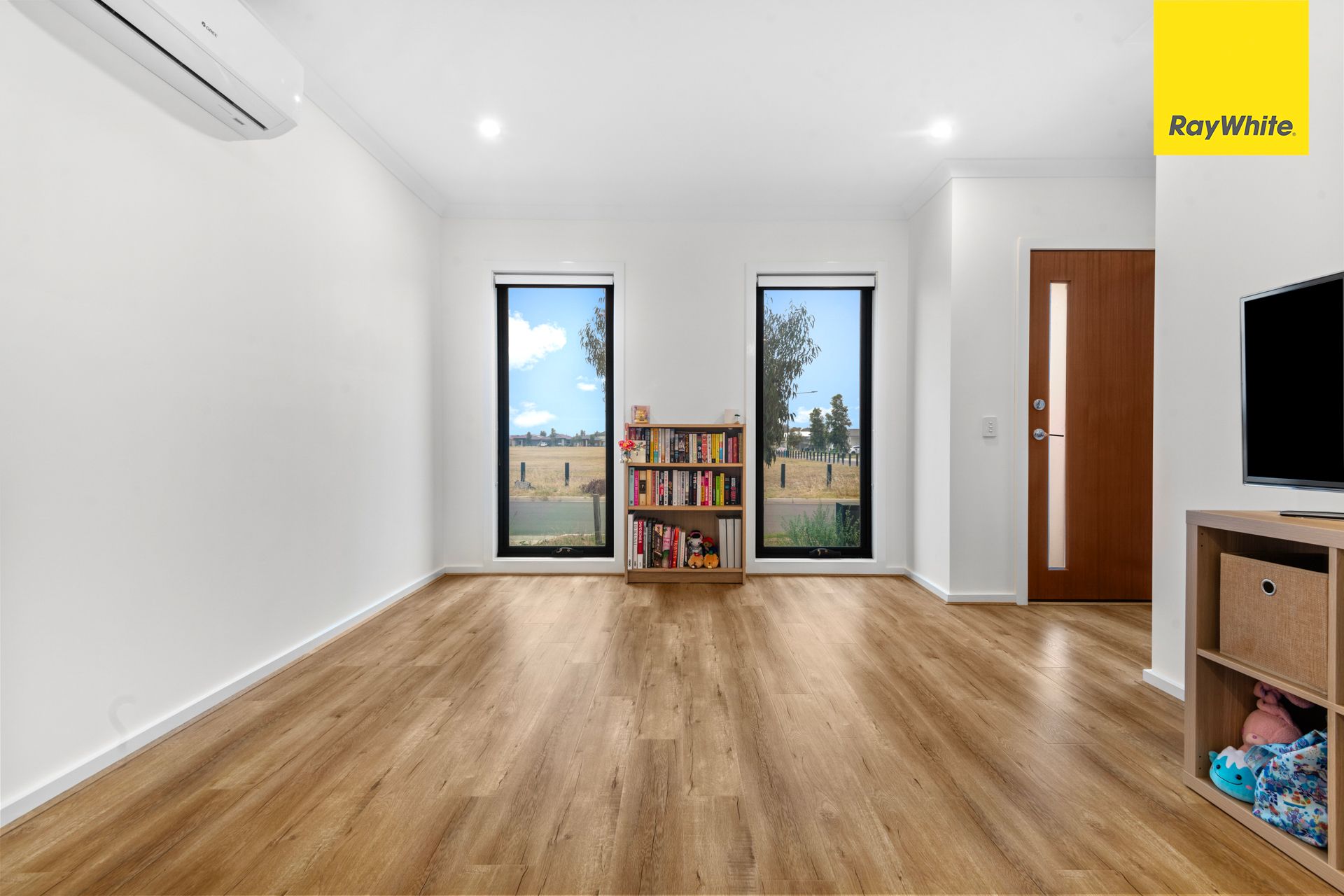 101 Shelterbelt Avenue — photo 12 of 18