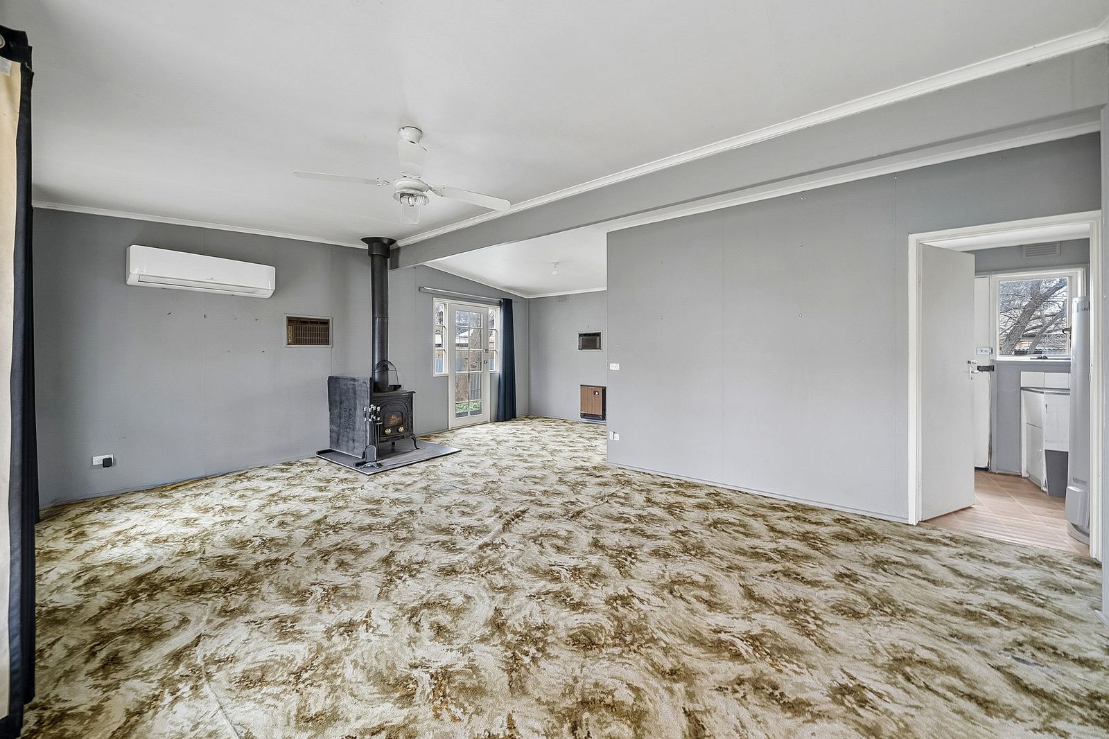 2 Myola Crescent — photo 7 of 14