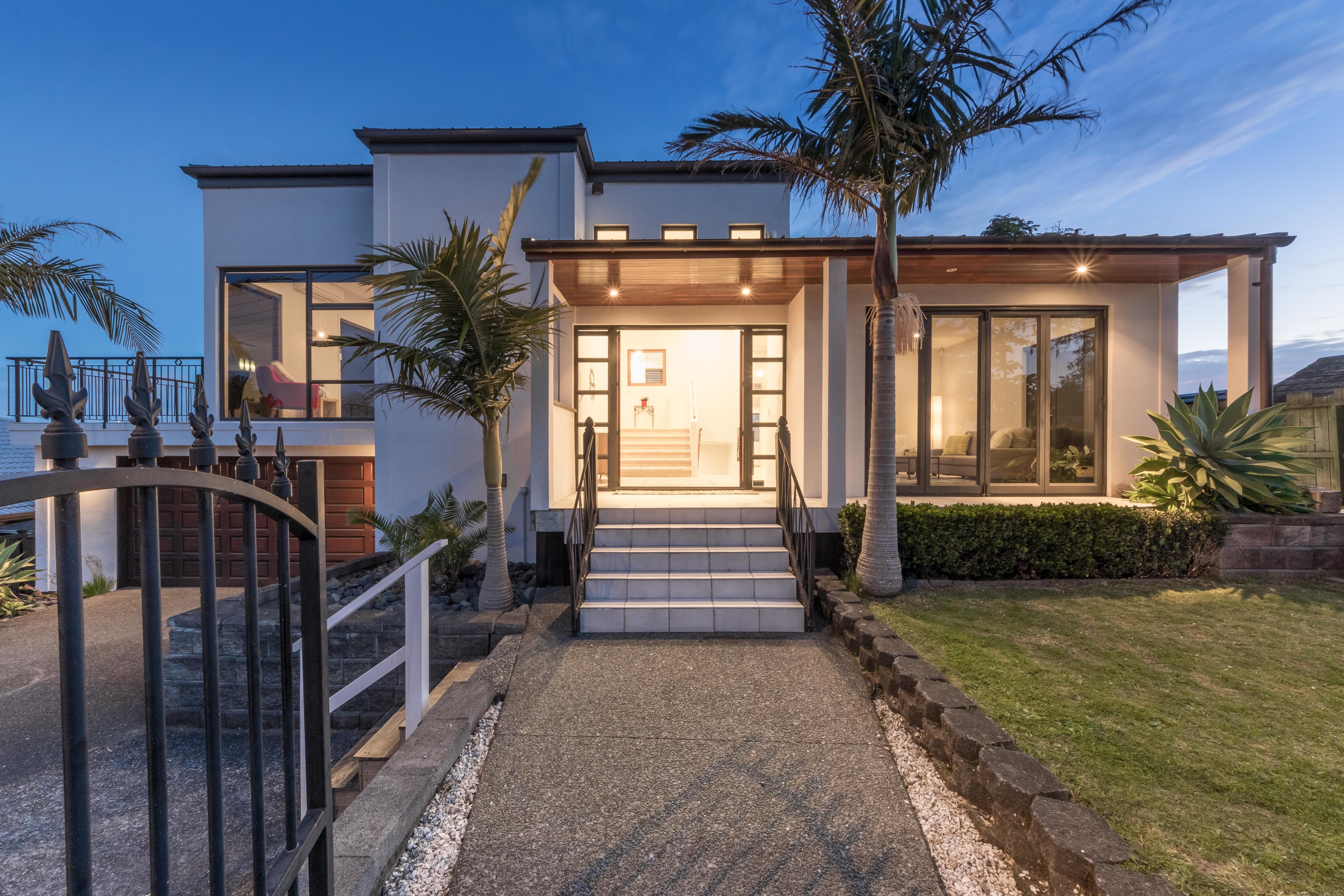 141 Luckens Road, West Harbour, Waitakere City