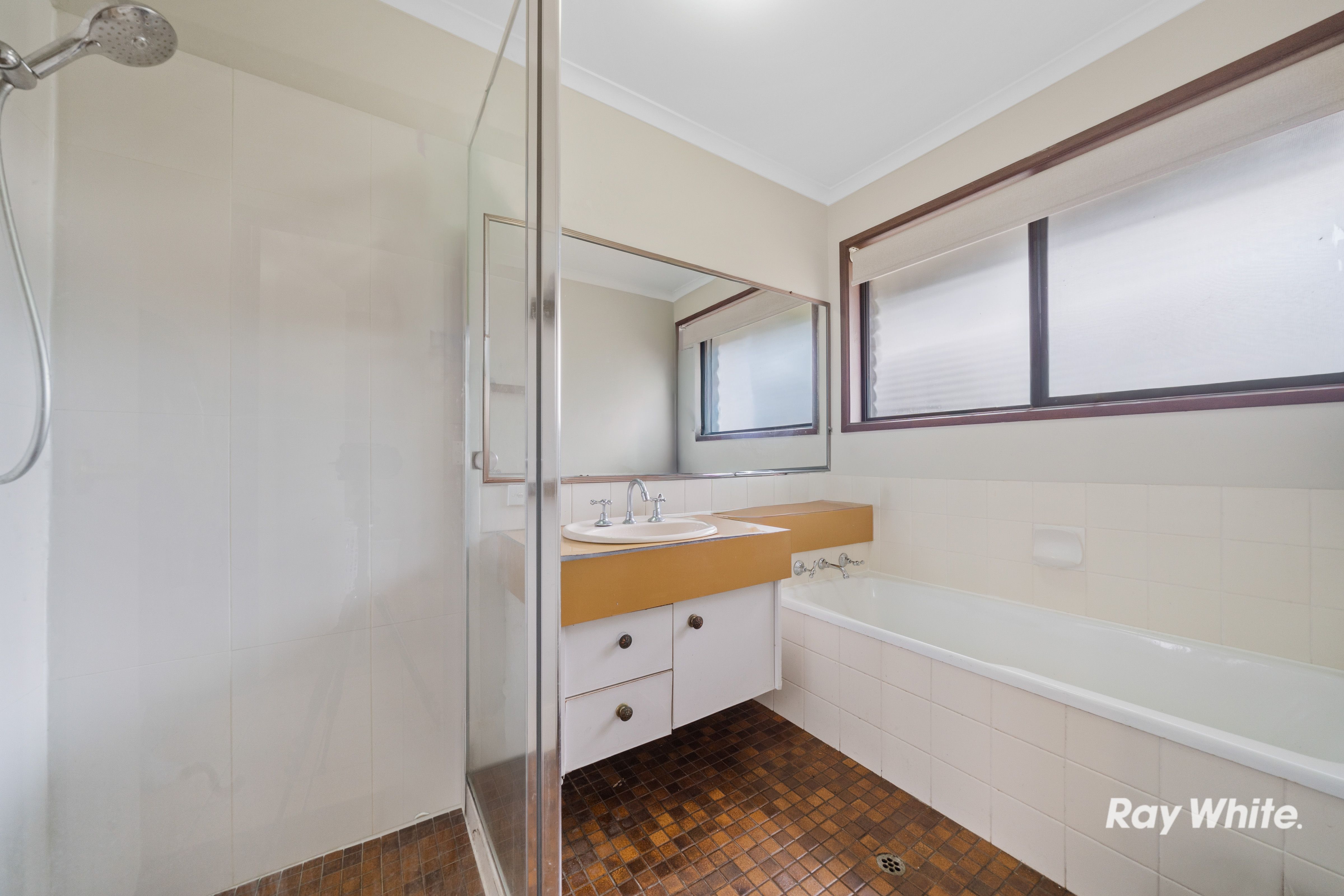 80 Chatswood Road — photo 17 of 27