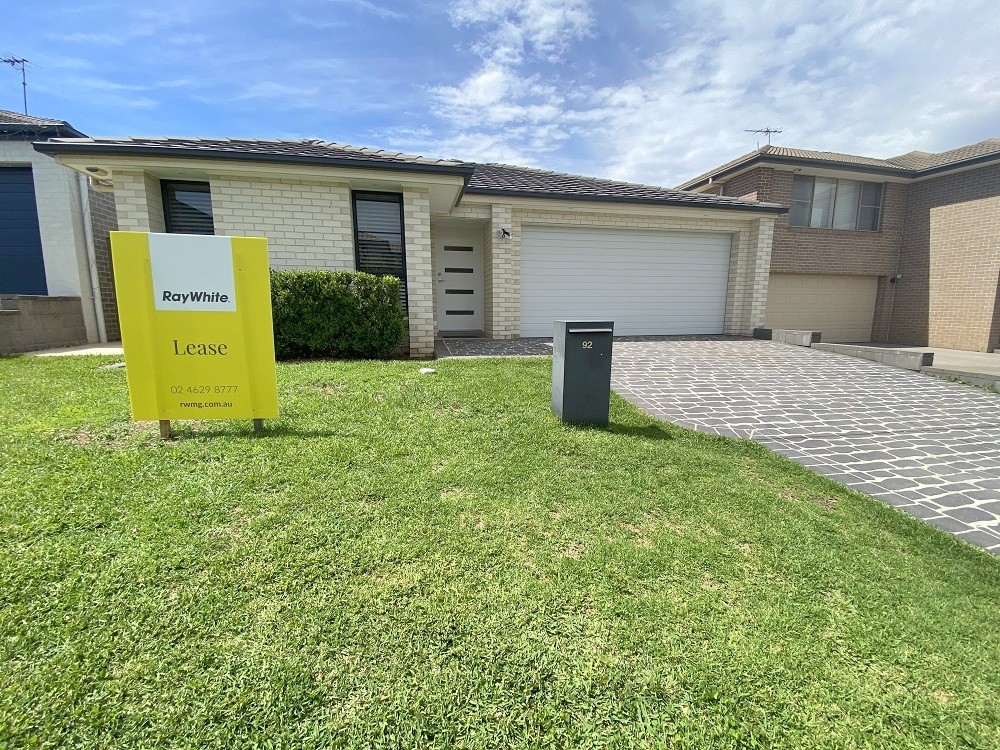 92 Bandara Circuit, Spring Farm, NSW 2570
