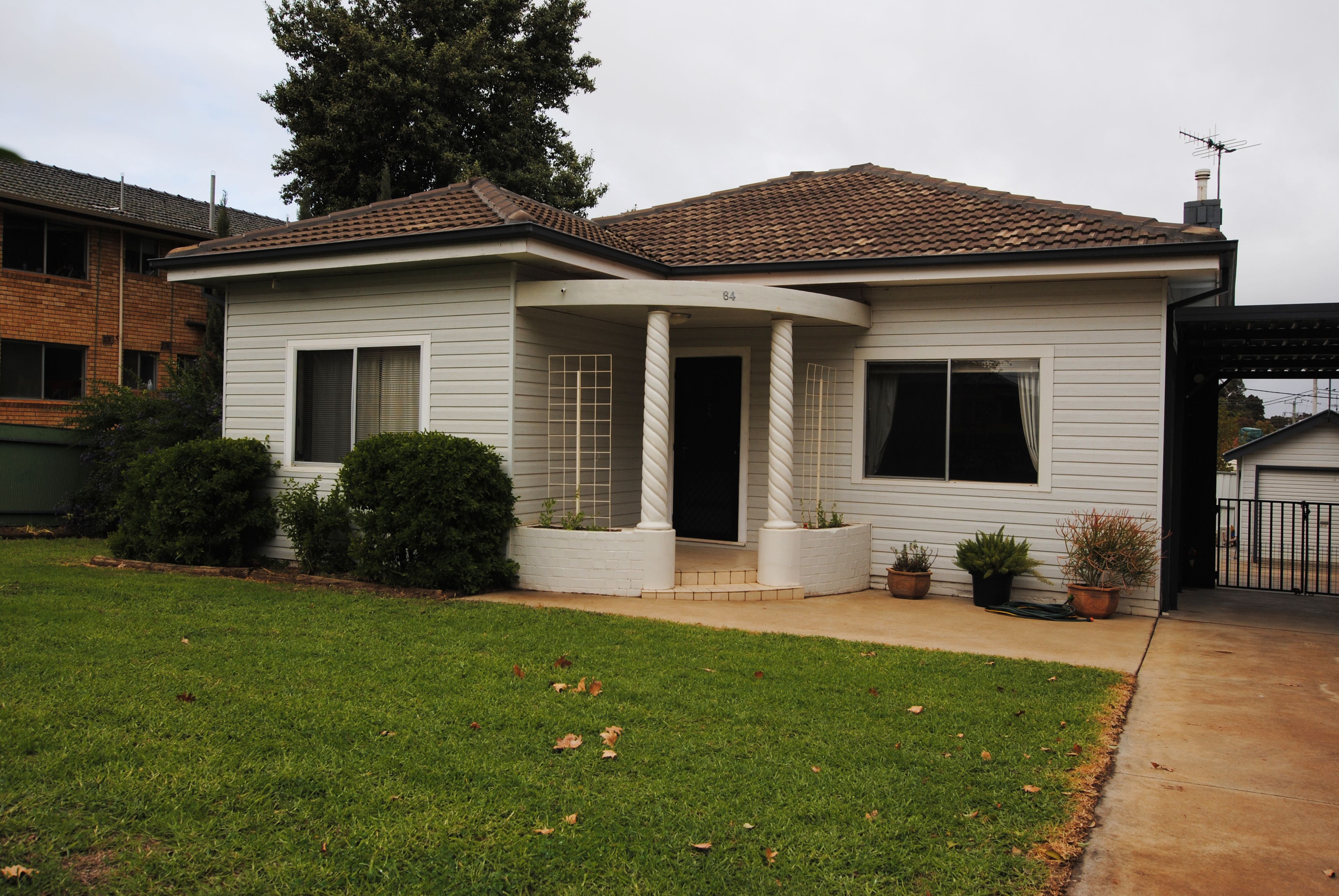 64 Coolah Street