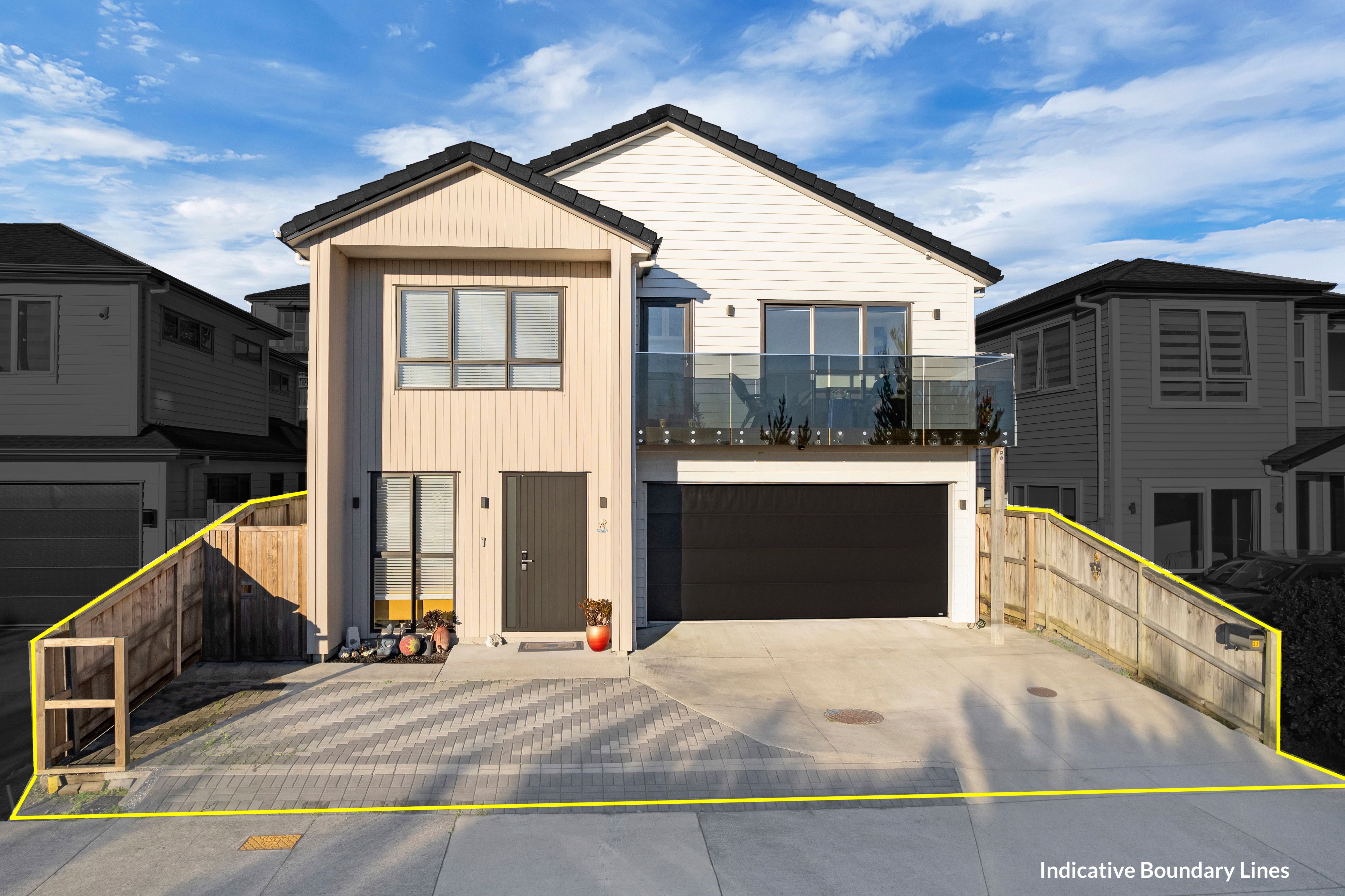 32 Matahae Drive, Flat Bush, Manukau City