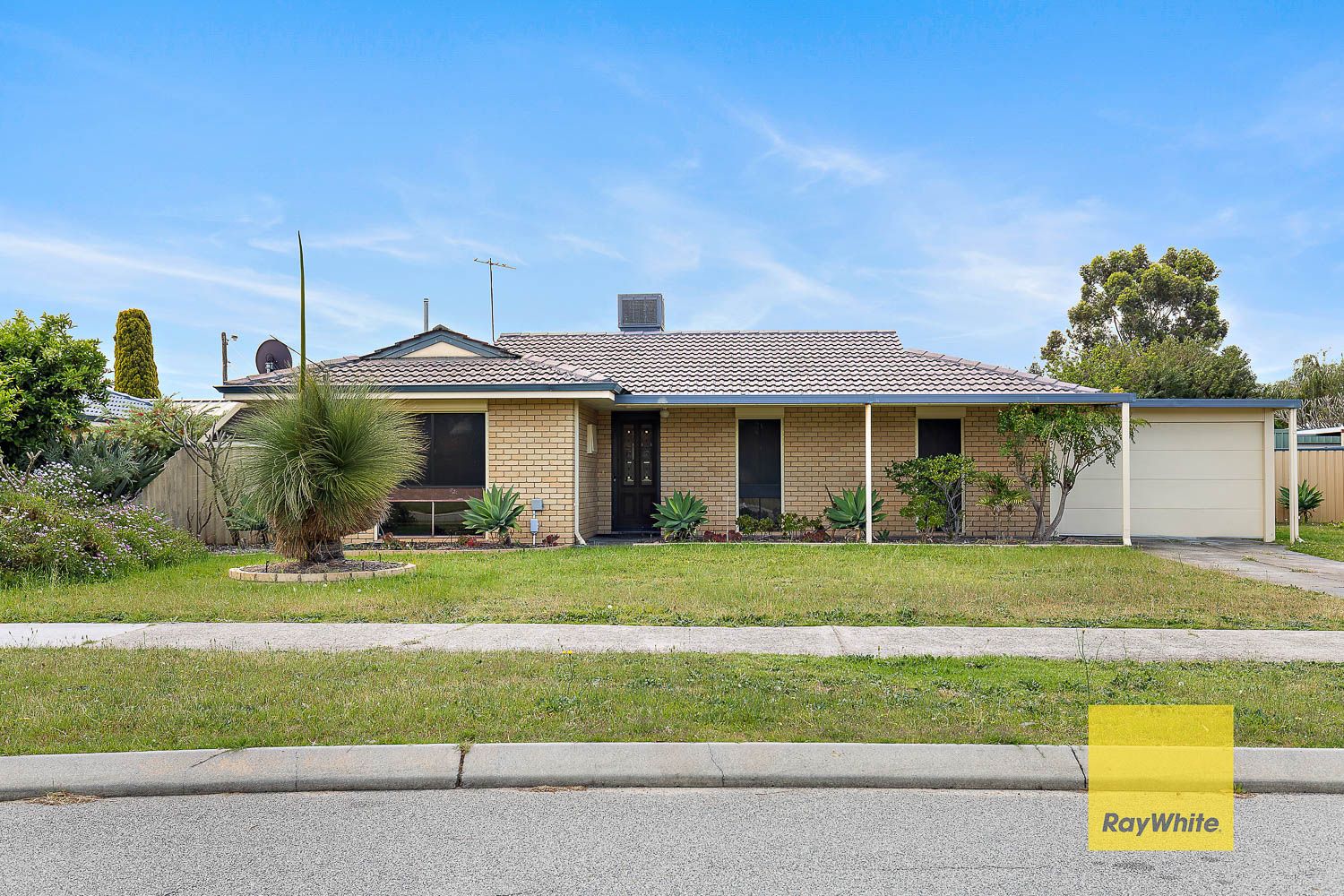 4 Gaze Court — photo from Ray White BPG