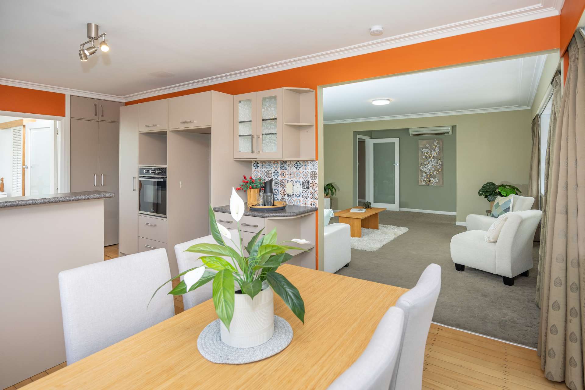 31 Mitcham Avenue photo 10