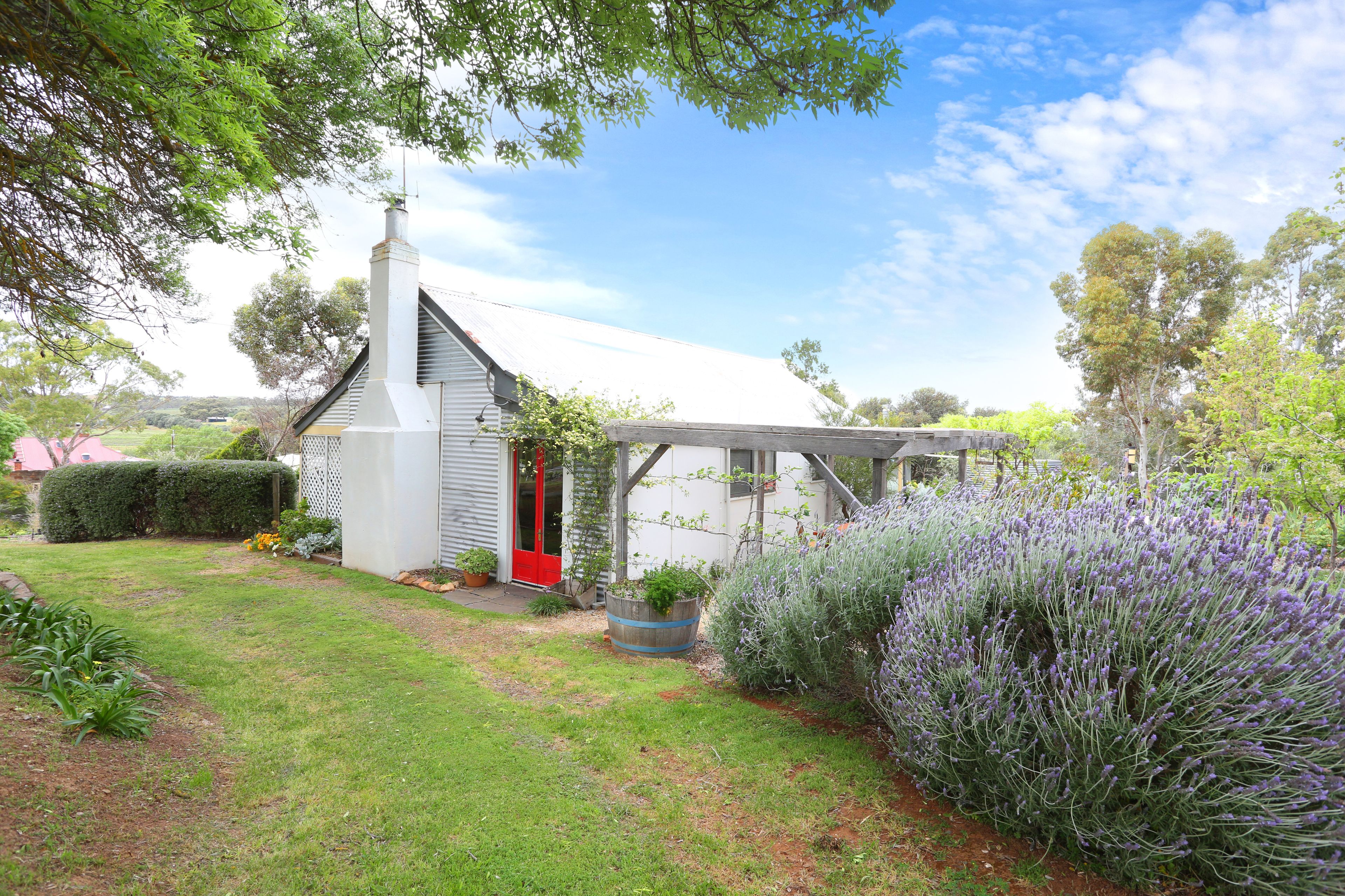 5 North Terrace, Watervale SA 5452