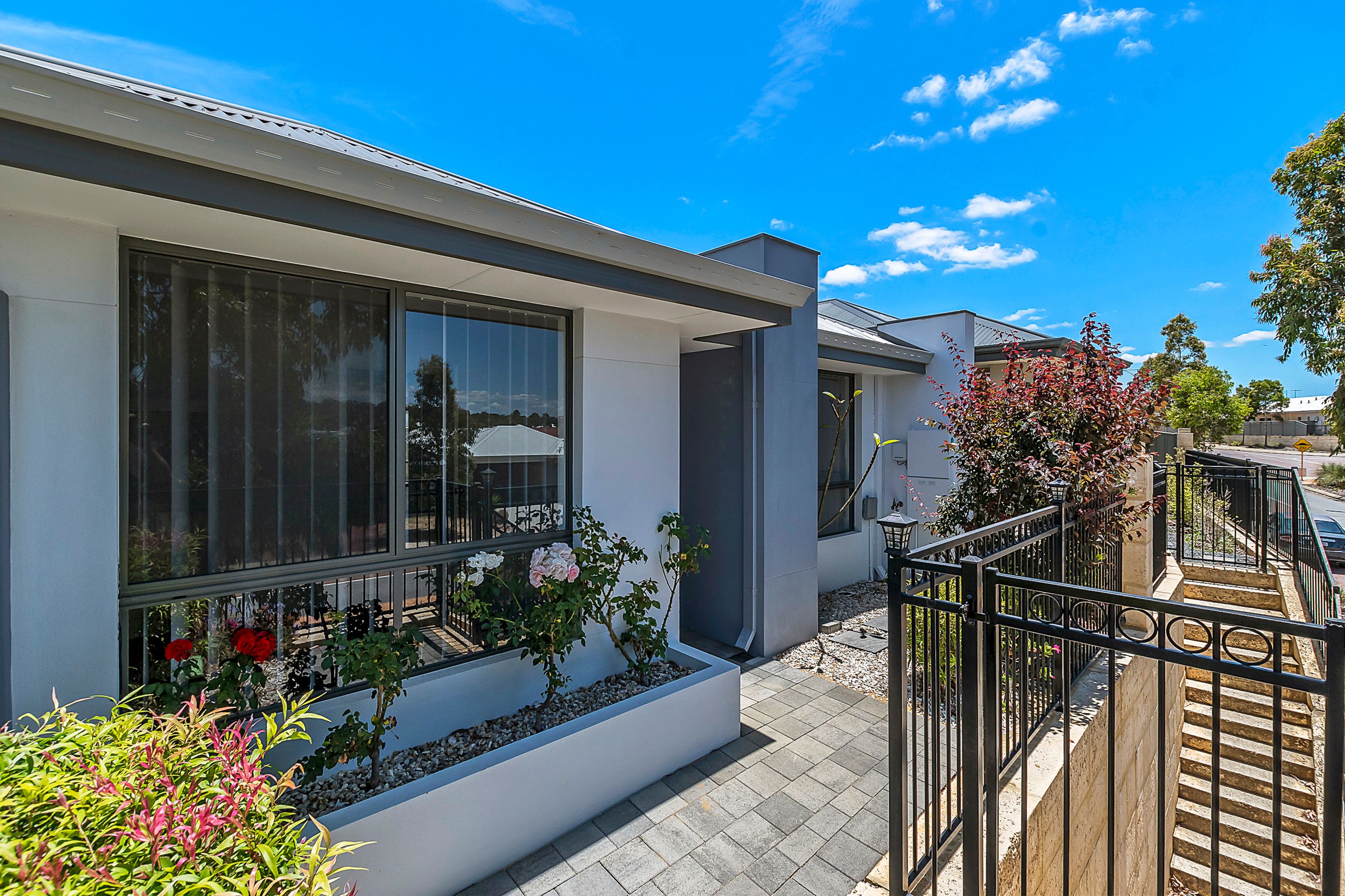 335B Lambeth Circle, Wellard, WA 6170