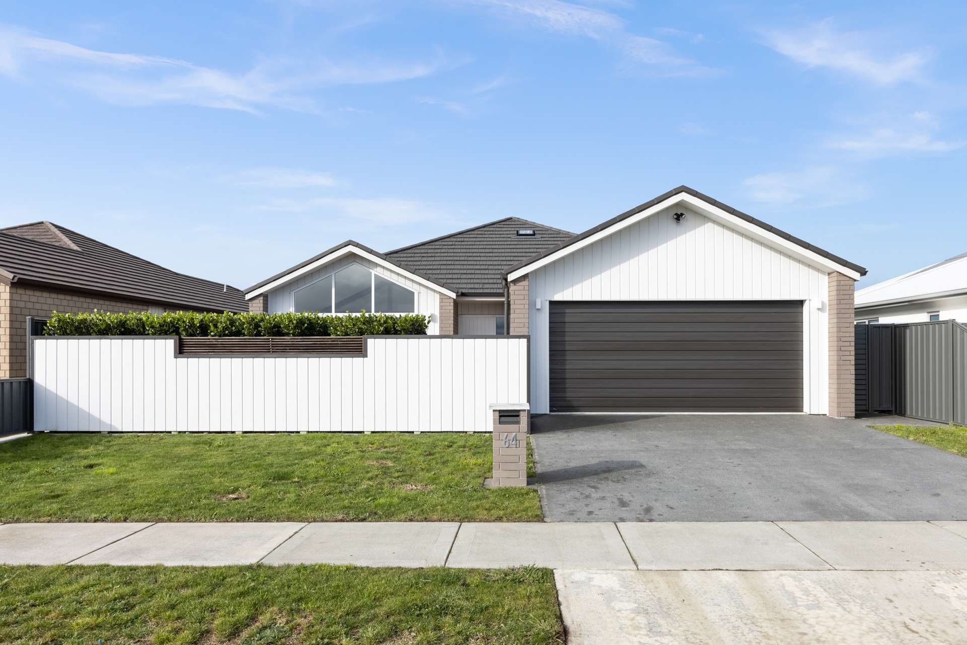 64 Eriksen Road photo 9