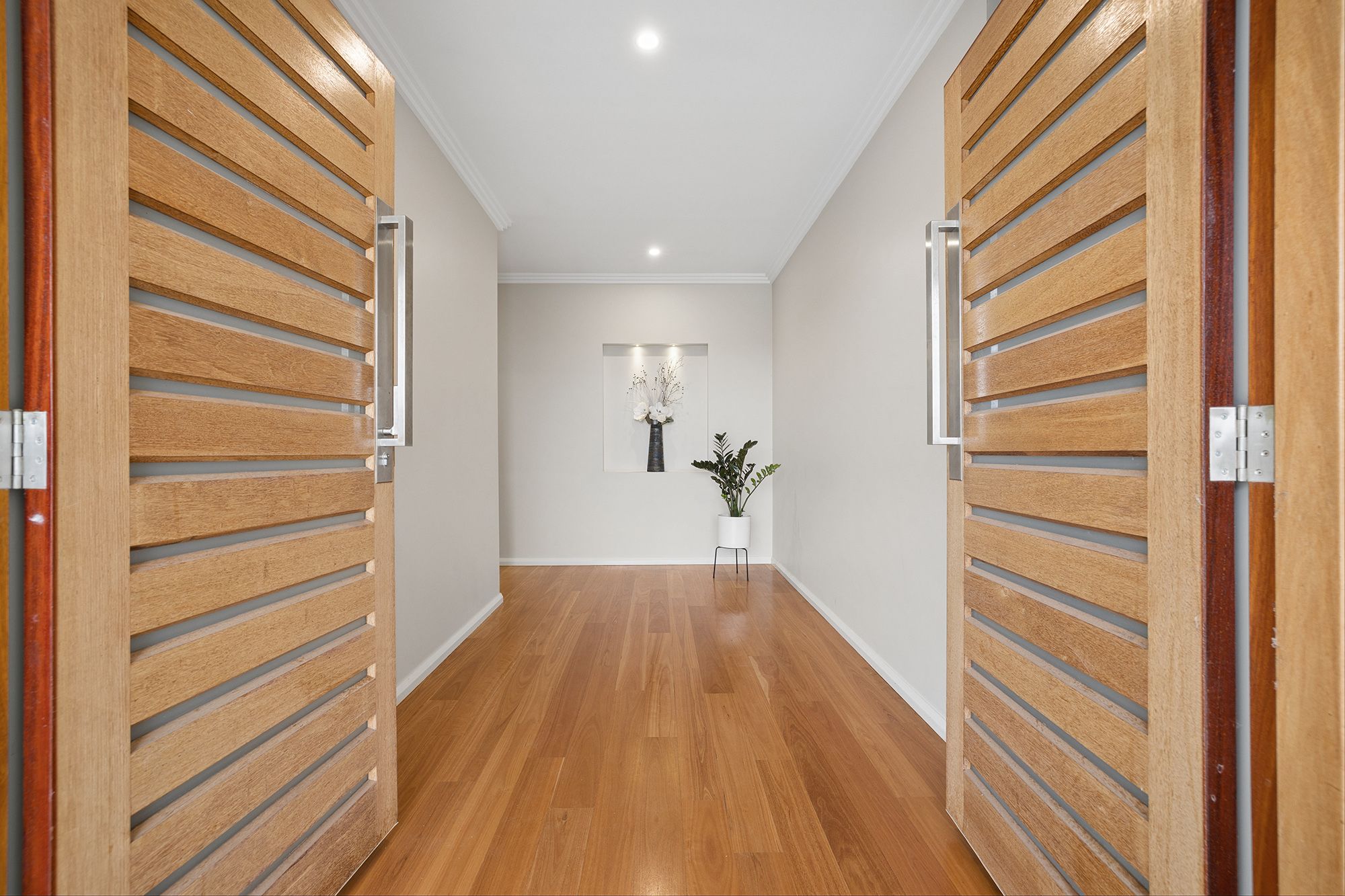 11 Betterton Road — photo 3 of 30