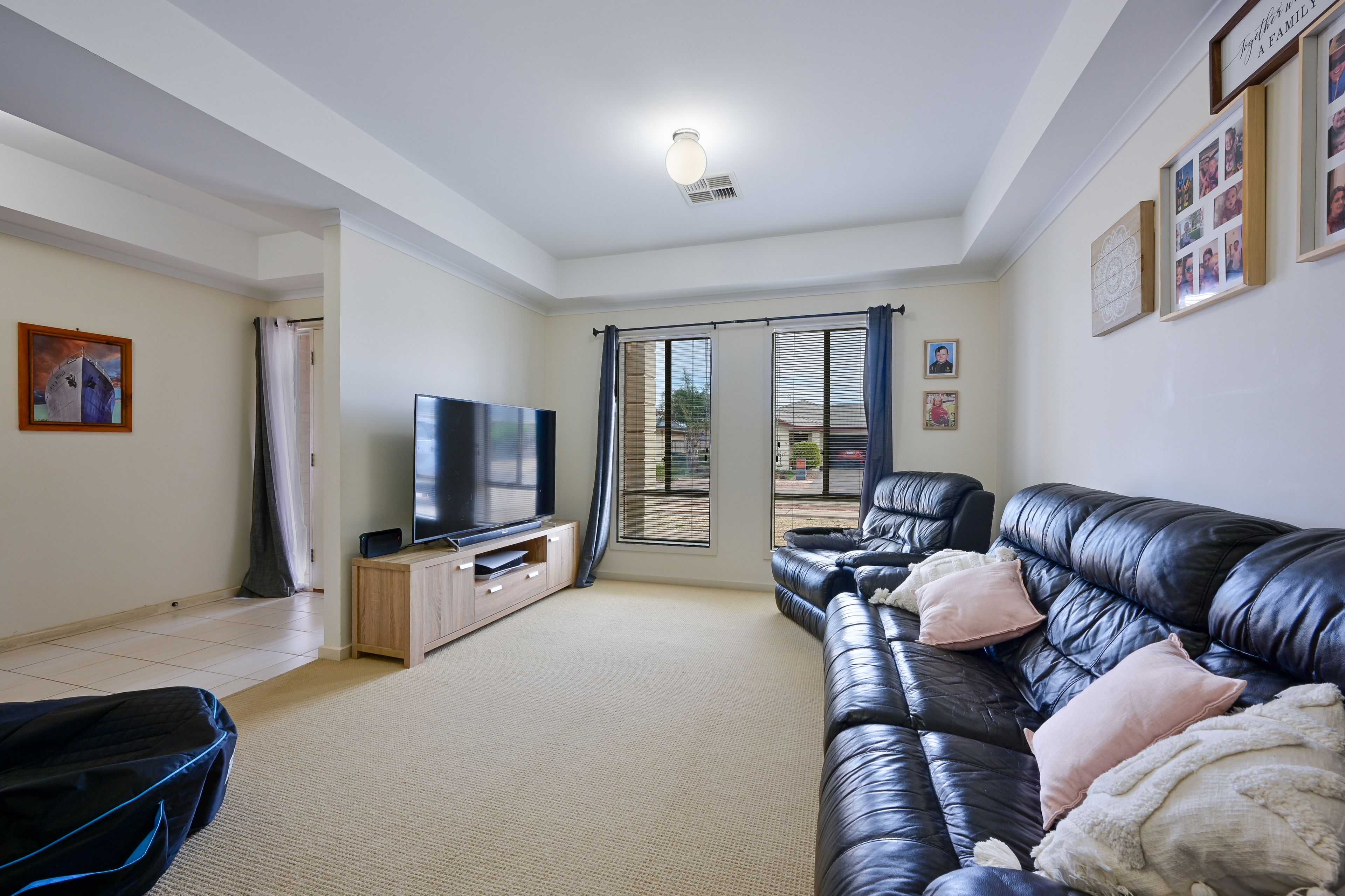 34 Jensen Avenue — photo 4 of 17