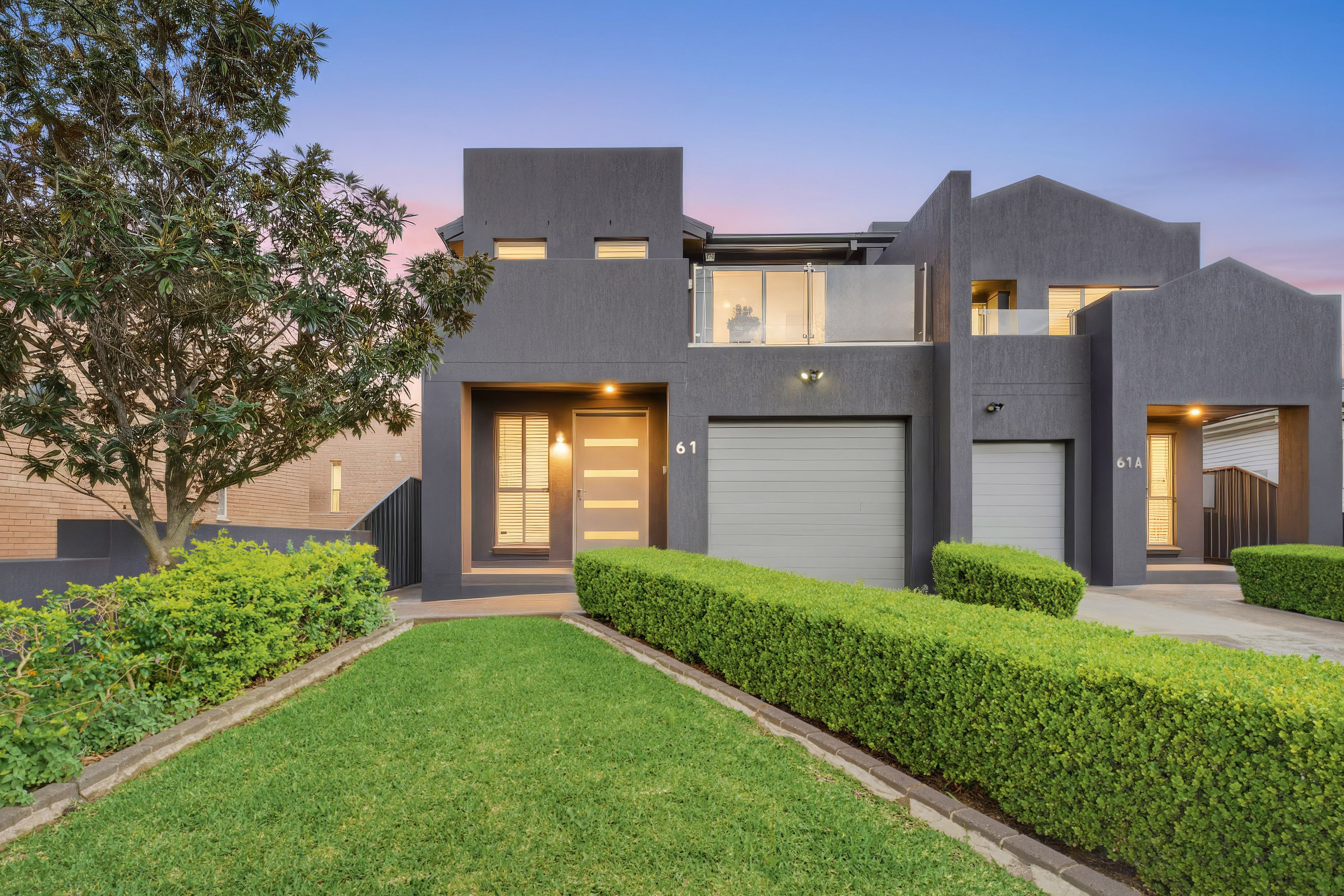 Solid Brick Veneer Duplex on Over 400m²