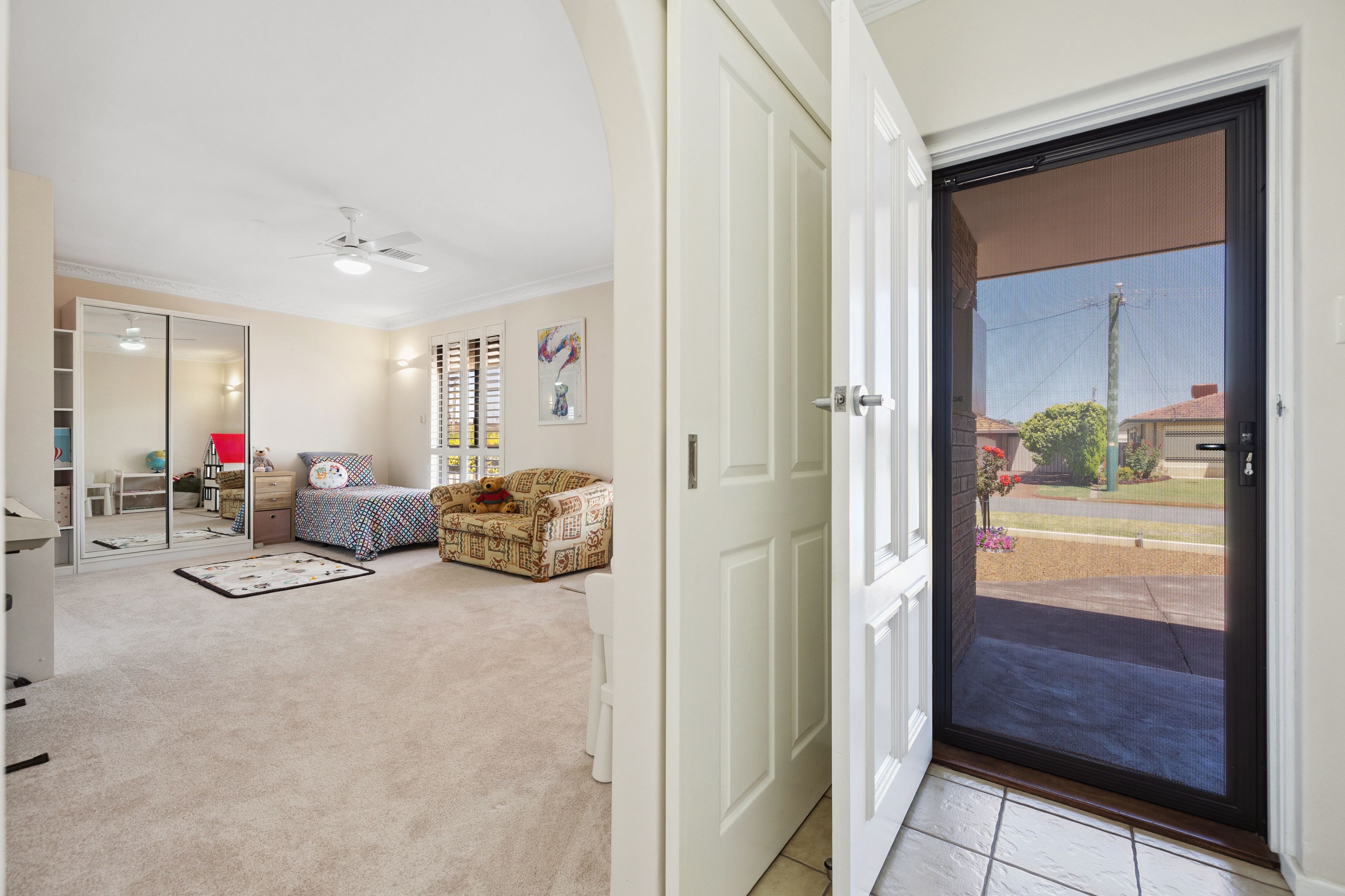 12 Blenny Close, Cannington, WA 6107