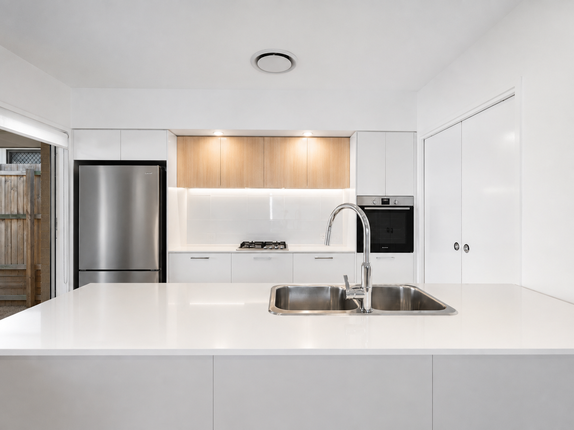 45 Cambridge Way — photo 9 of 20