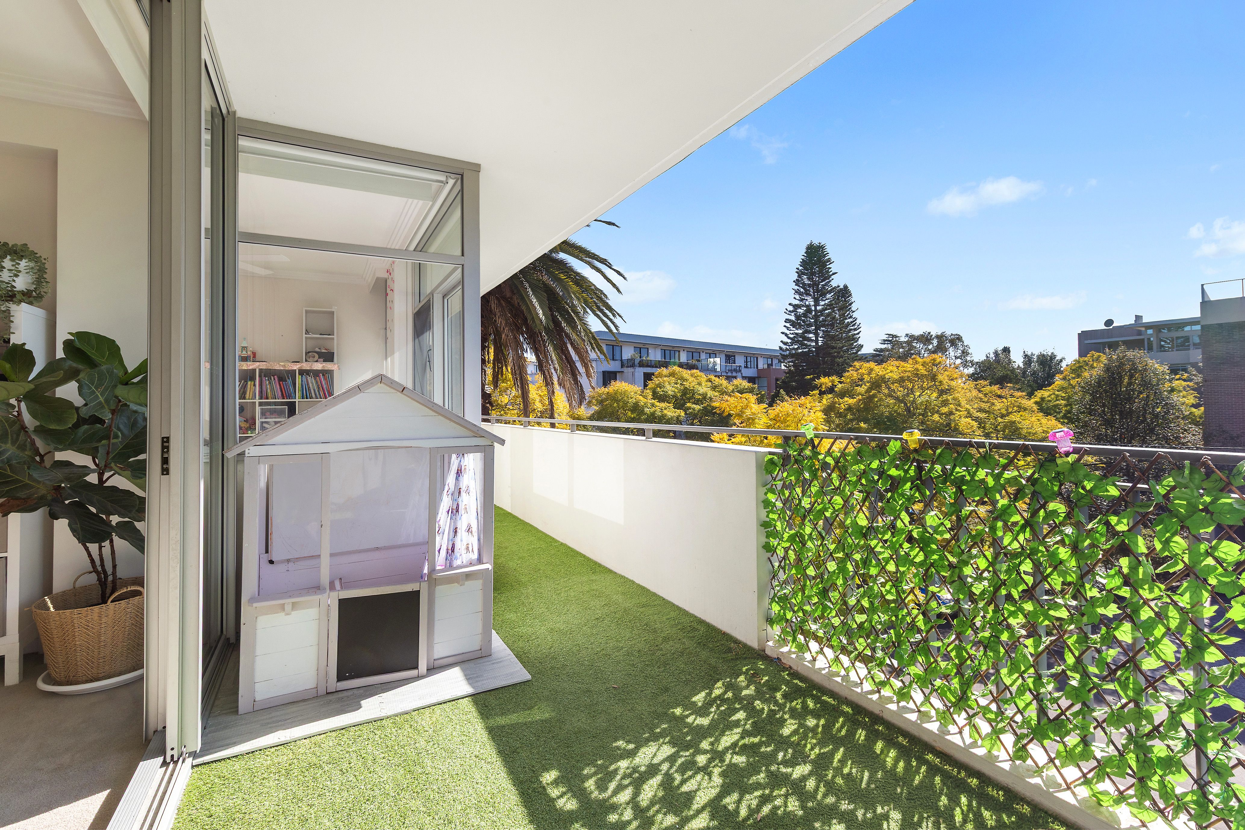30/2-4 Sturt Place, St Ives, NSW 2075