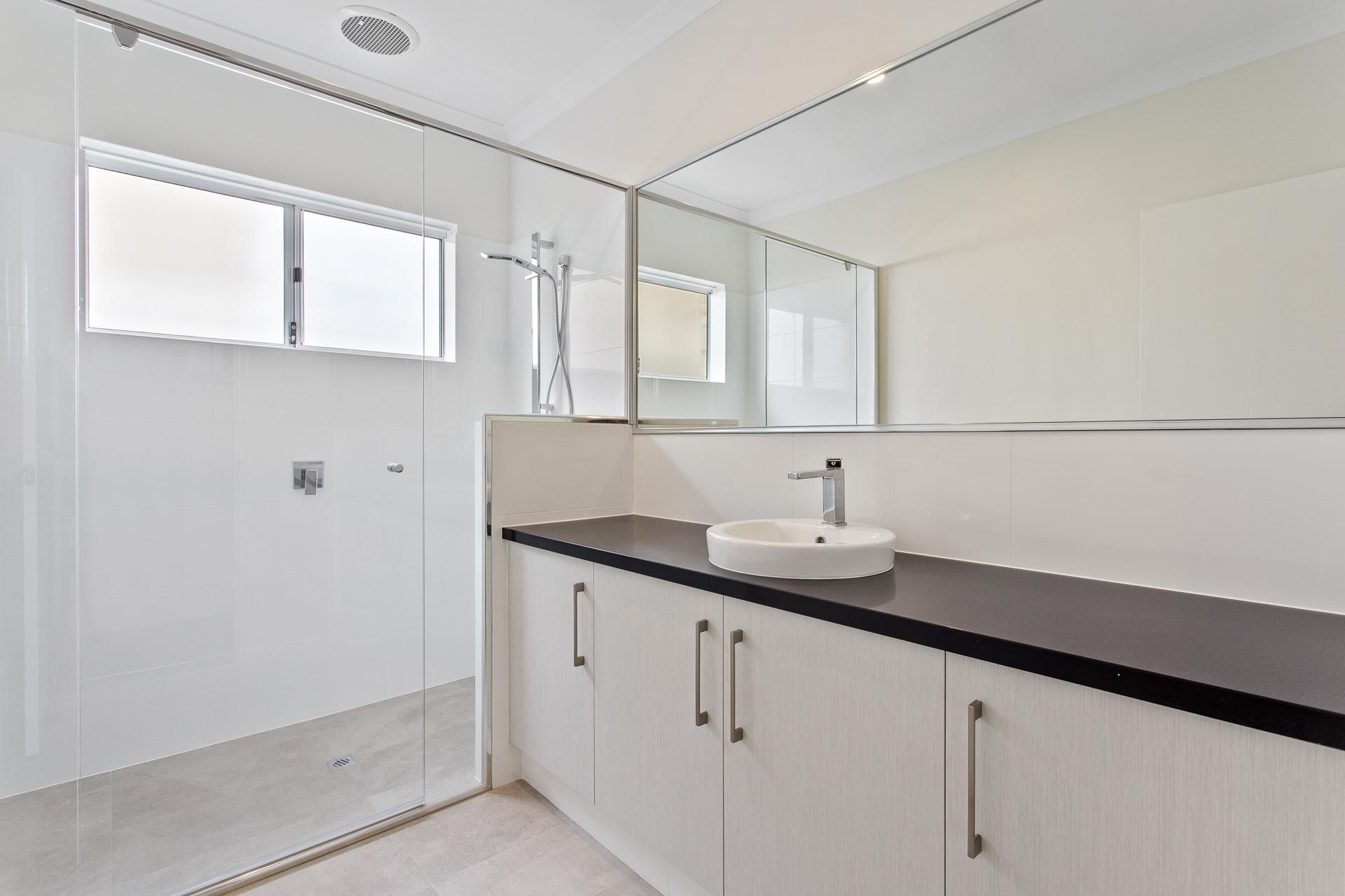 9A Almondbury Street — photo 21 of 24