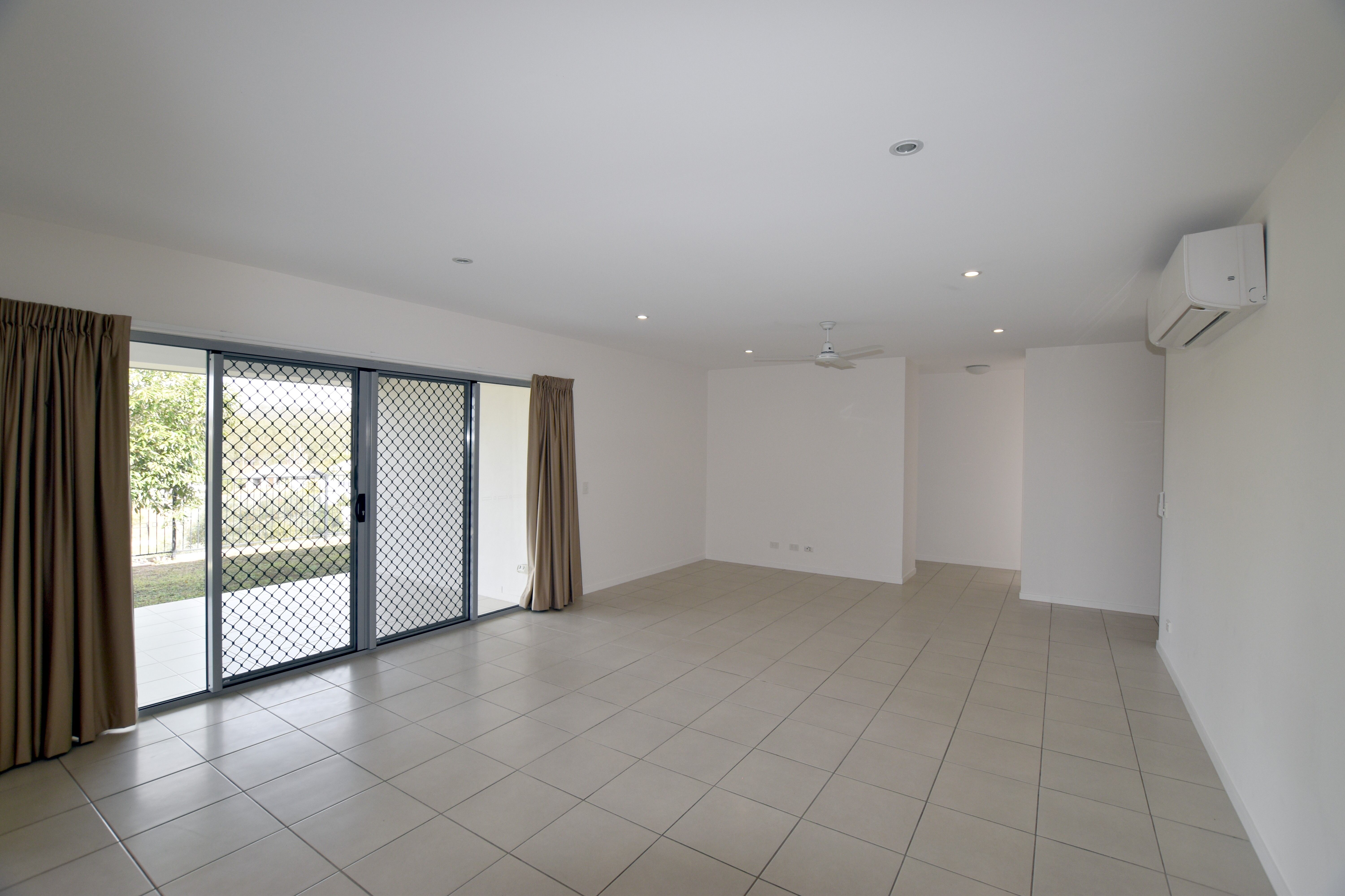 18 Orchard Road, Kirkwood, QLD 4680