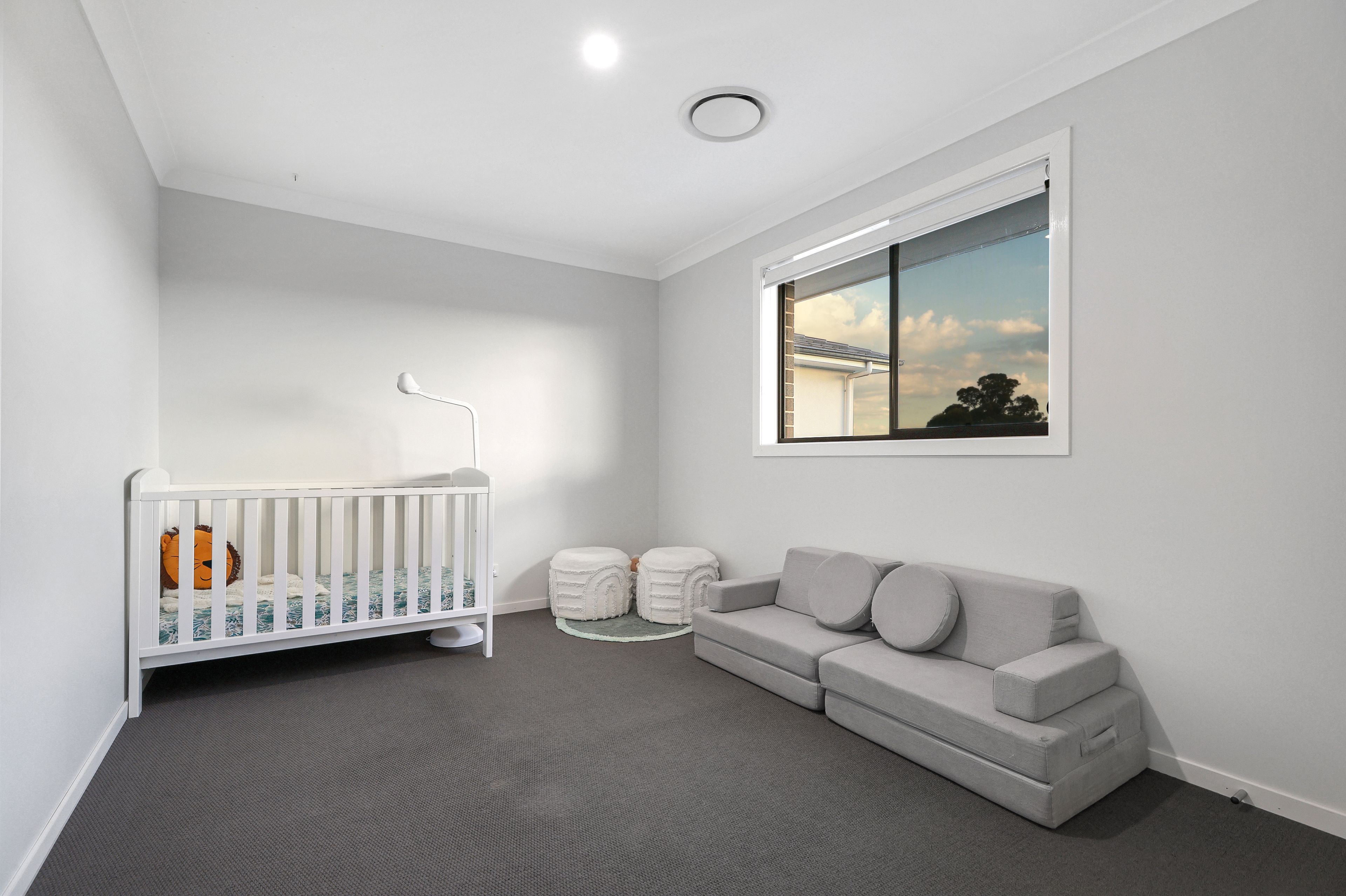 18 Woodgrove Place, Glenmore Park, NSW
