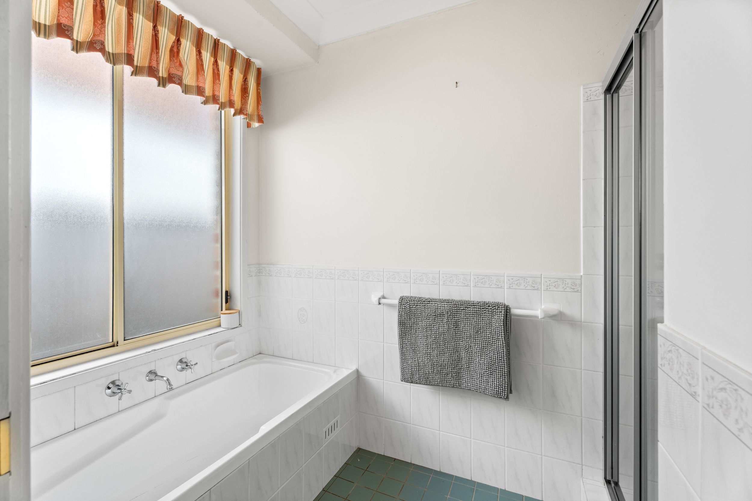 8 Wisteria Close, Glenmore Park, NSW