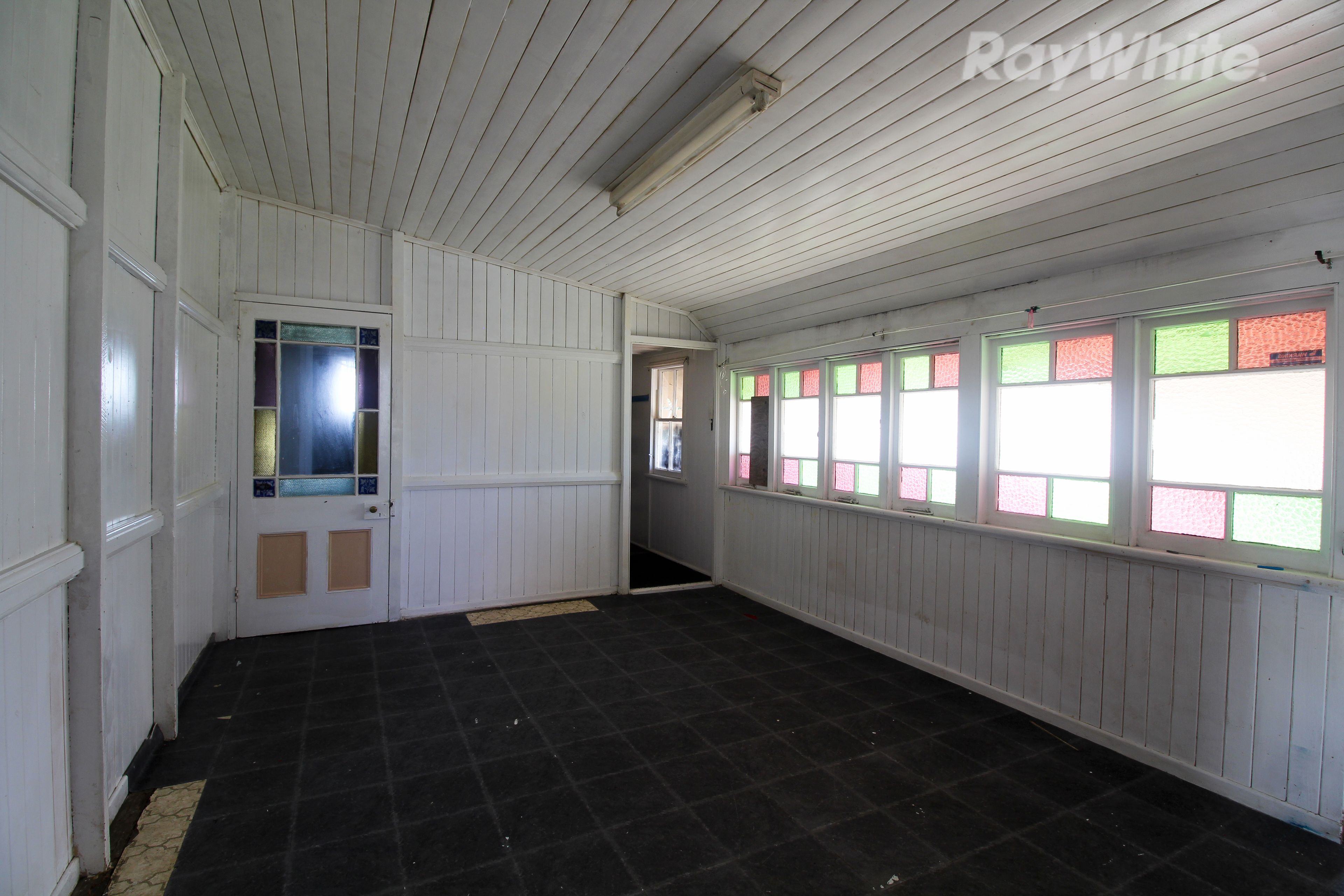 99 Downs Street, North Ipswich, QLD 4305