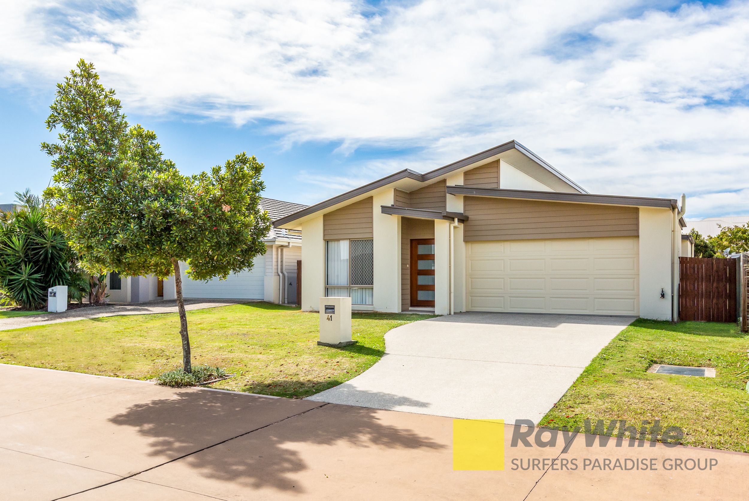 41 Azure Way, Hope Island, QLD 4212